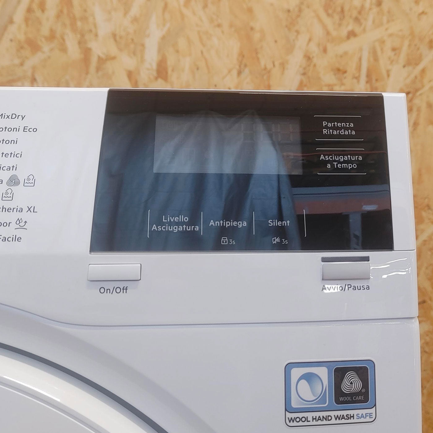 AEG TR8G82OW asciugatrice Libera installazione Caricamento frontale 8 kg A++ Bianco