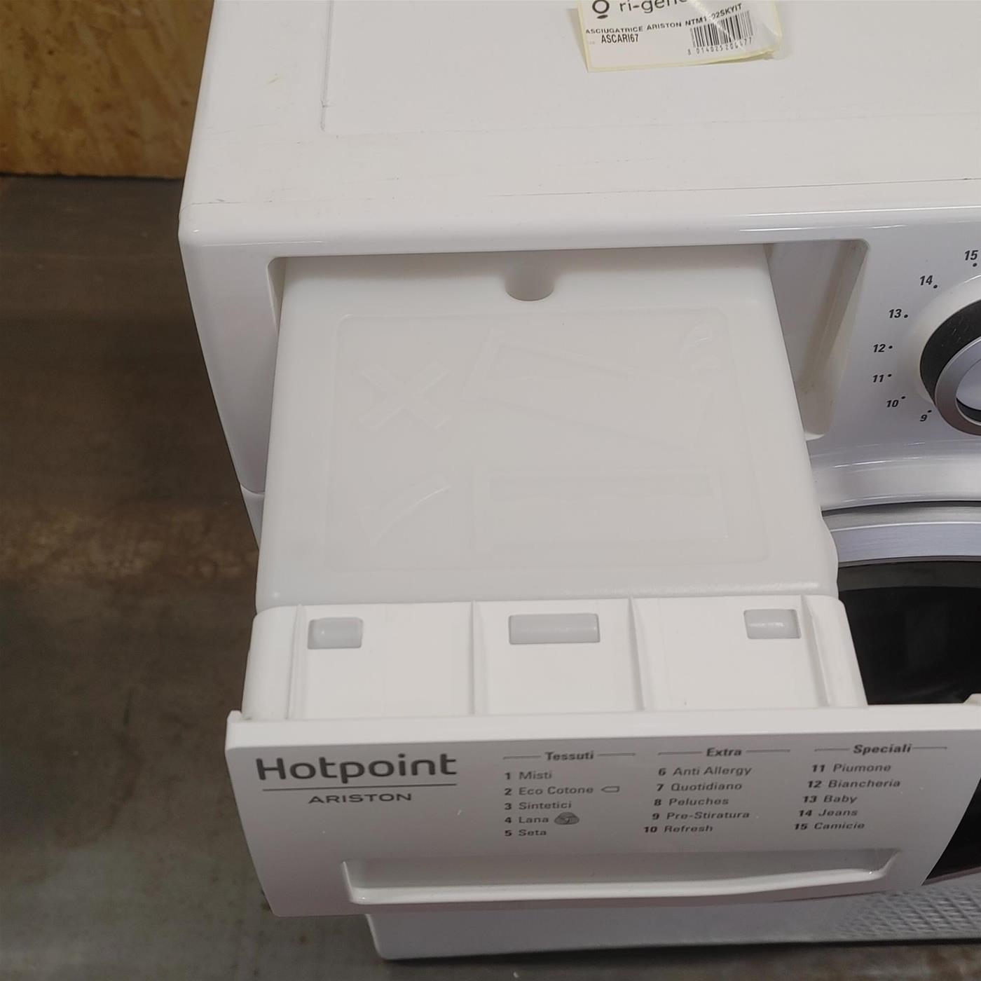 Asciugatrice Hotpoint NTM1192SSKUK Libera installazione Carica frontale 9 kg A++ Argento