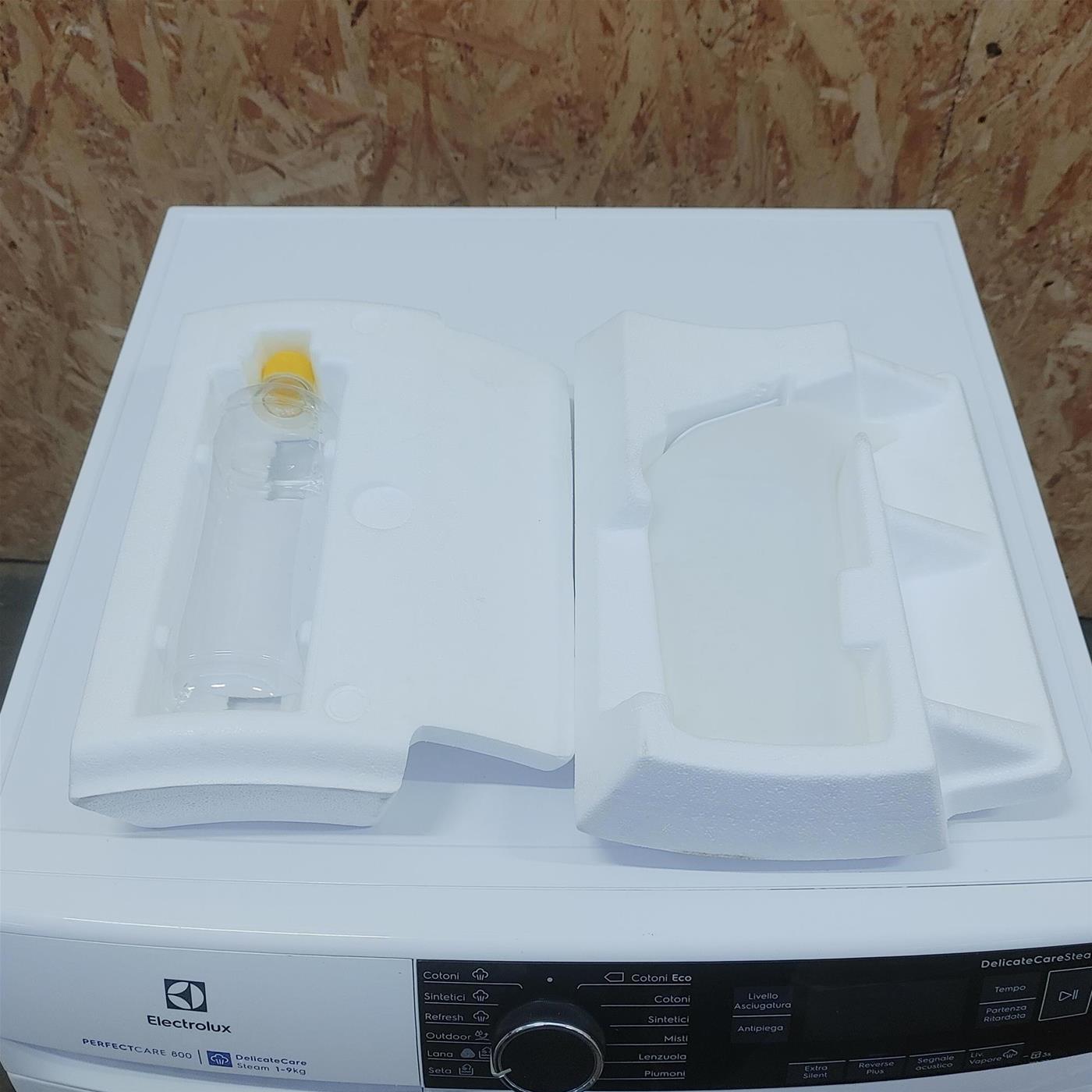 Asciugatrice Electrolux EW8HL92ST Libera installazione Carica frontale 9 kg A++ Bianco