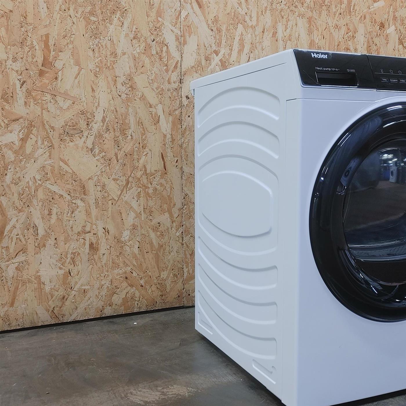 Asciugatrice Haier I-Pro Series 3 HD100-A2939 Libera installazione 10 kg A++ Bianco