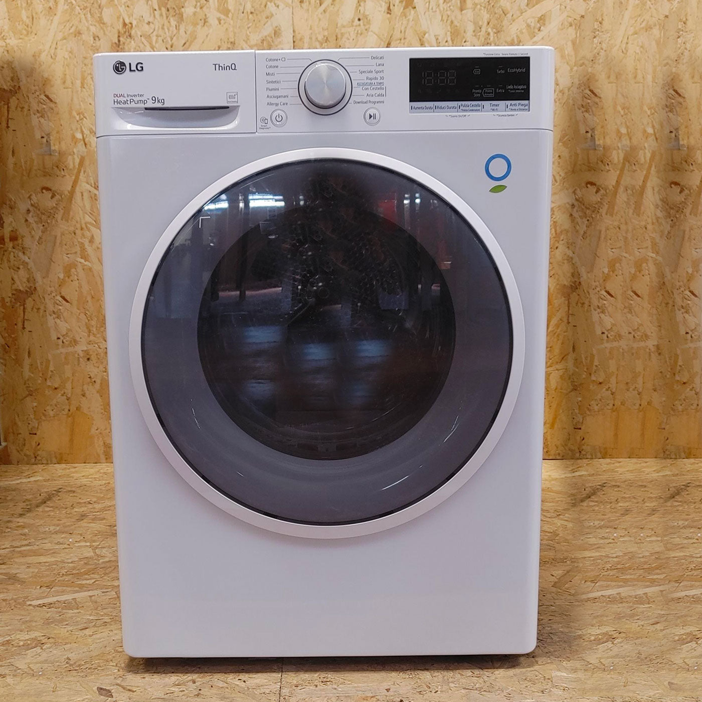 LG RH90V9AVHN asciugatrice Libera installazione Caricamento frontale 9 kg A+++ Bianco