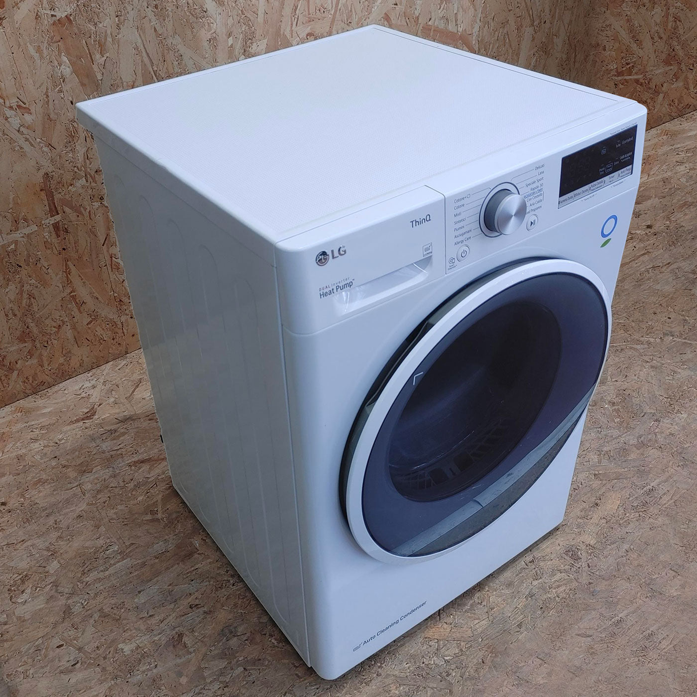 LG RH90V9AVHN asciugatrice Libera installazione Caricamento frontale 9 kg A+++ Bianco