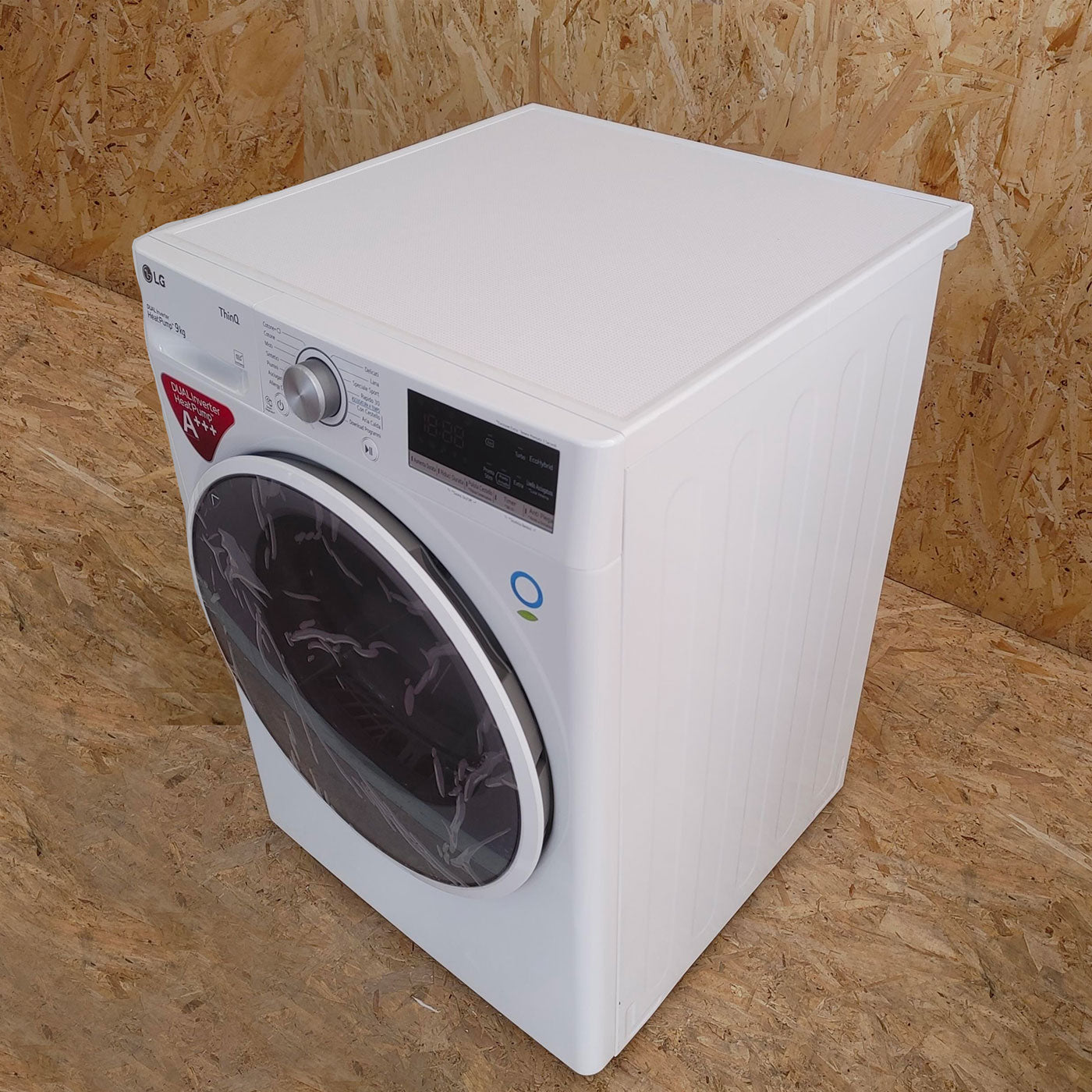 LG RH90V9AVHN asciugatrice Libera installazione Caricamento frontale 9 kg A+++ Bianco