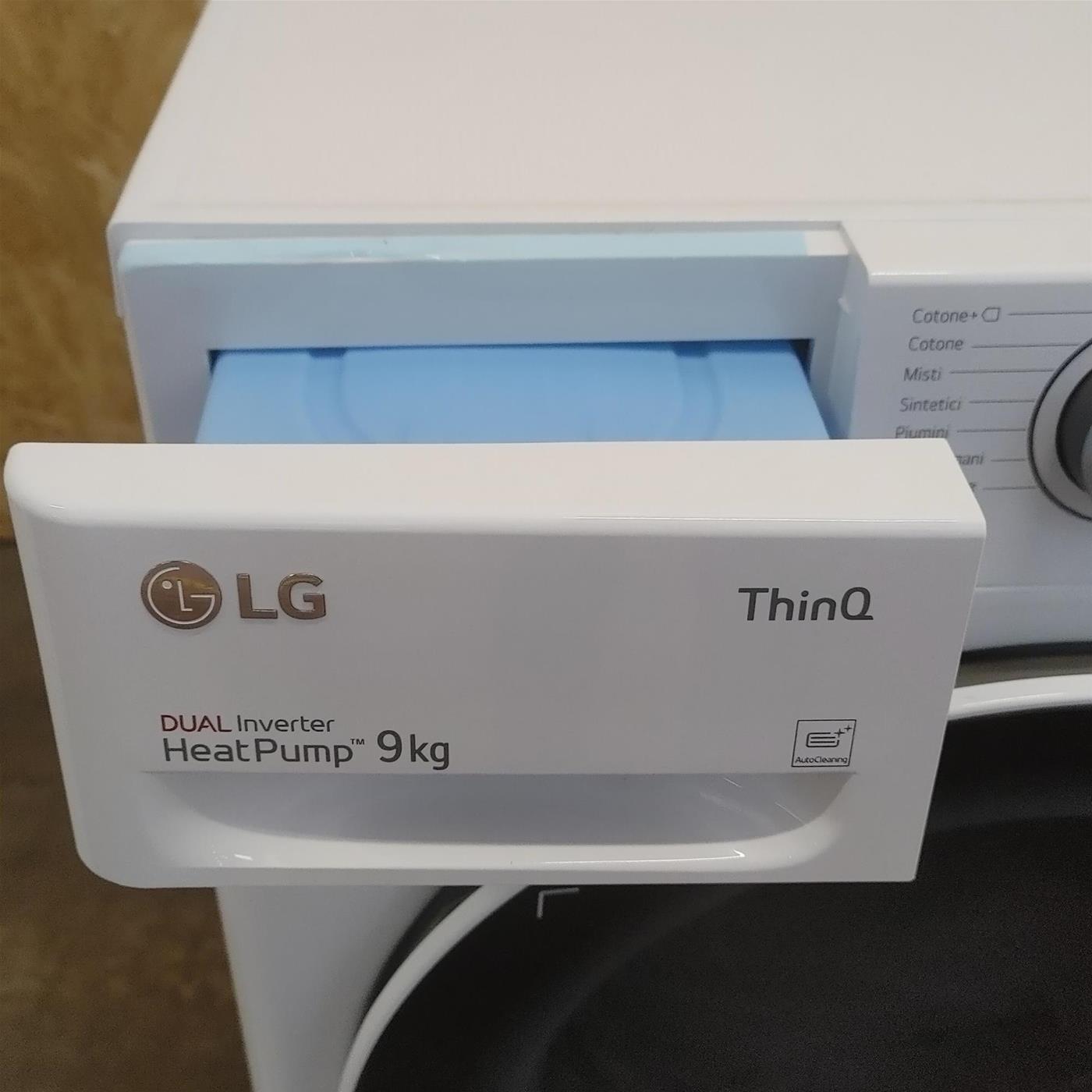 LG RH90V5AV5N asciugatrice Libera installazione Caricamento frontale 9 kg A++ Bianco