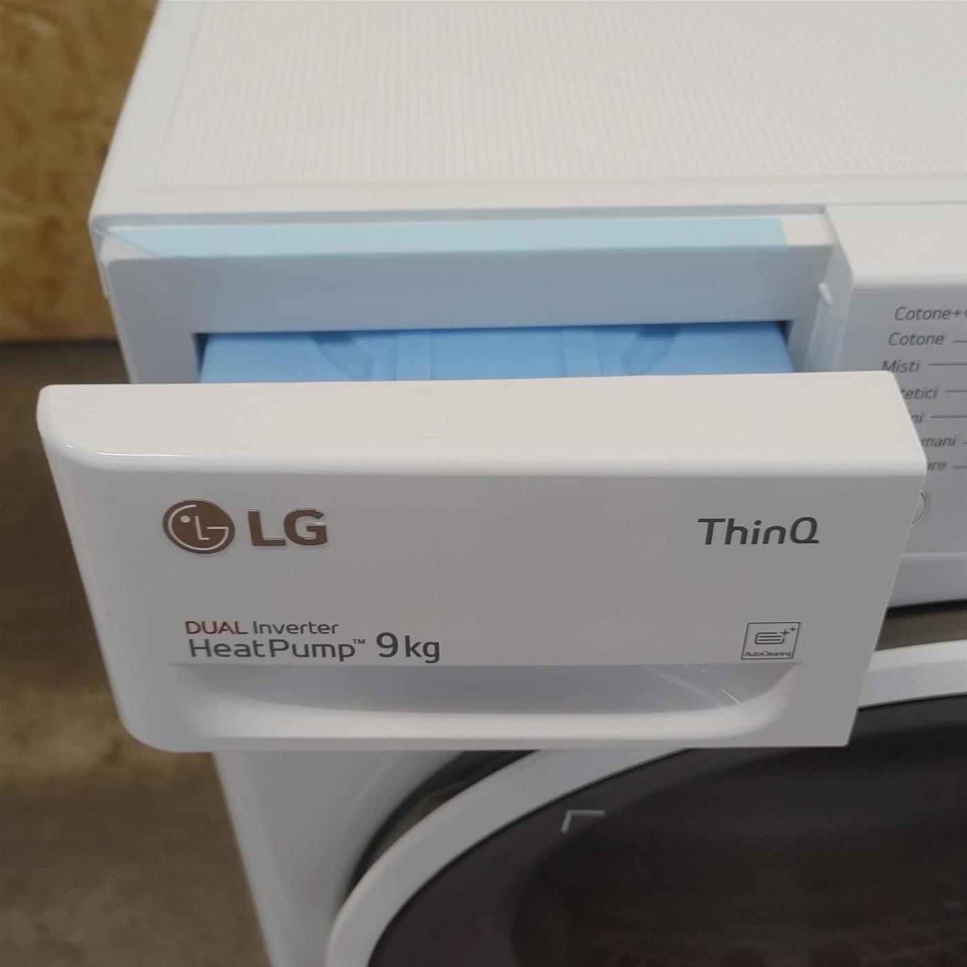 LG RH90V9AVHN asciugatrice Libera installazione Caricamento frontale 9 kg A+++ Bianco