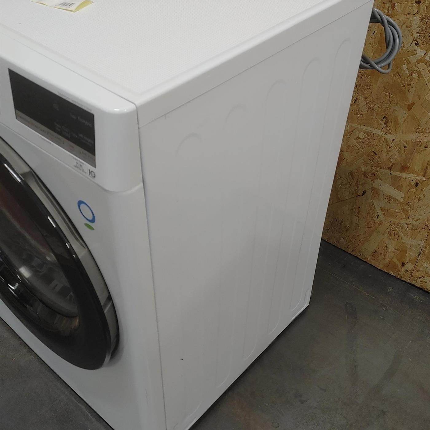 LG RH90V9AVHN asciugatrice Libera installazione Caricamento frontale 9 kg A+++ Bianco