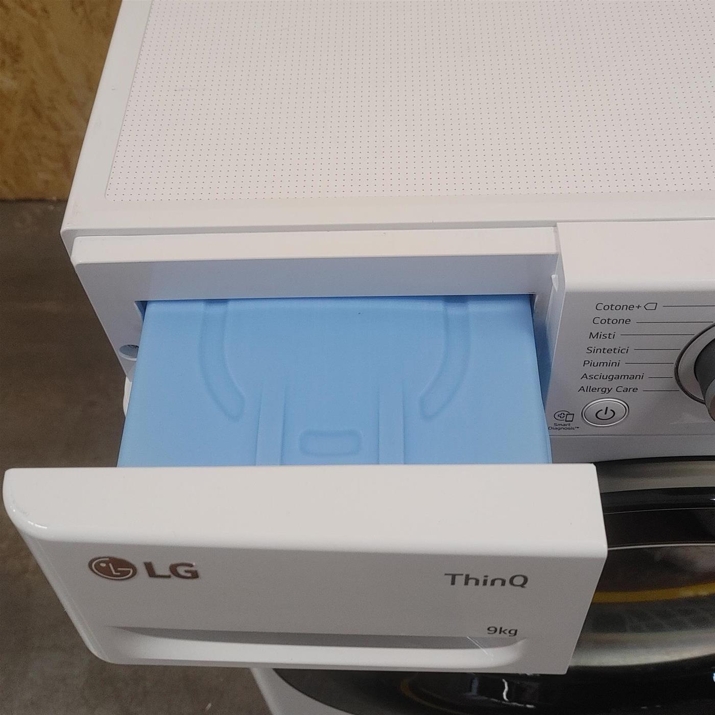 LG RH90V9AVHN asciugatrice Libera installazione Caricamento frontale 9 kg A+++ Bianco