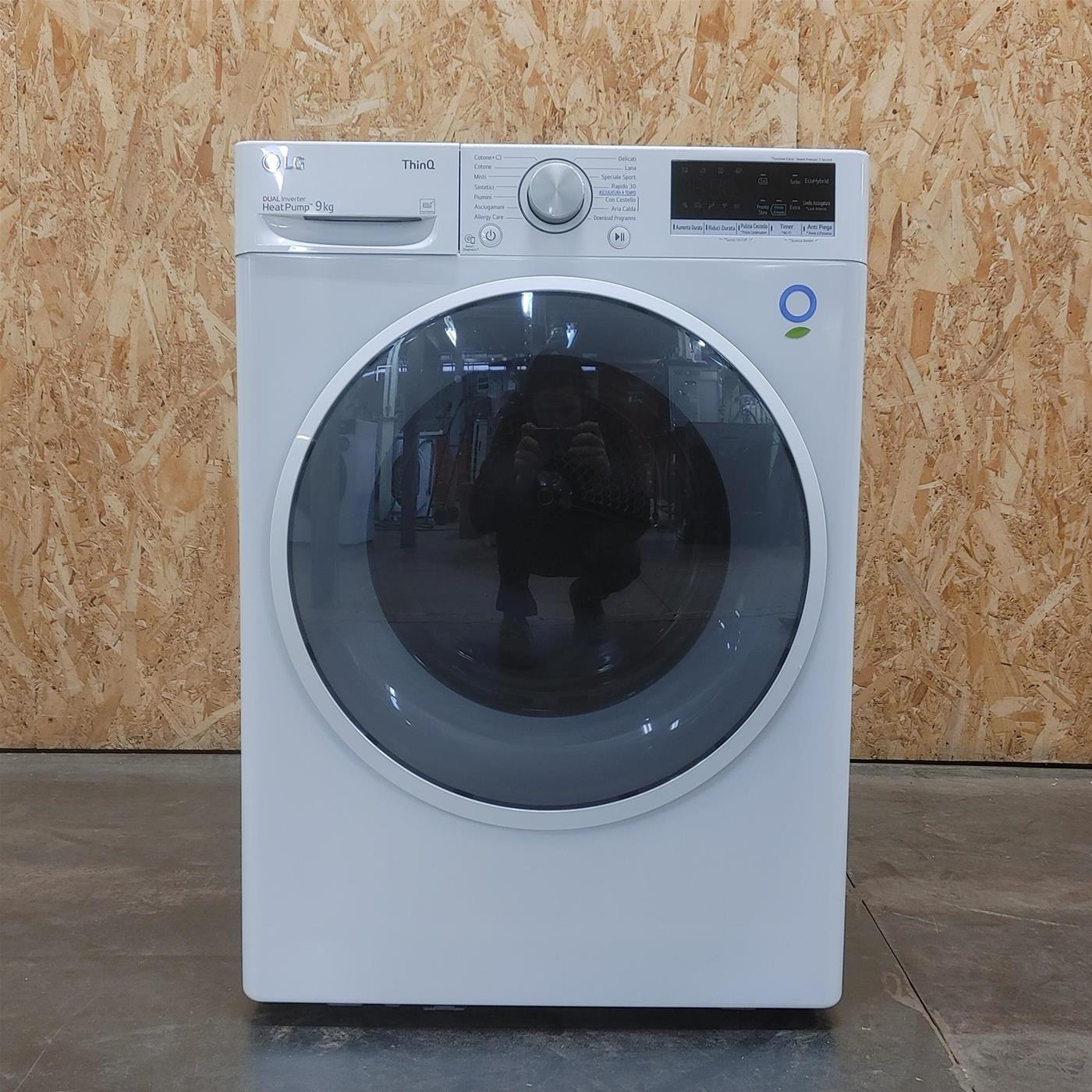 Asciugatrice LG RH90V5AV5N Libera installazione Caricamento frontale 9 kg A++ Bianco