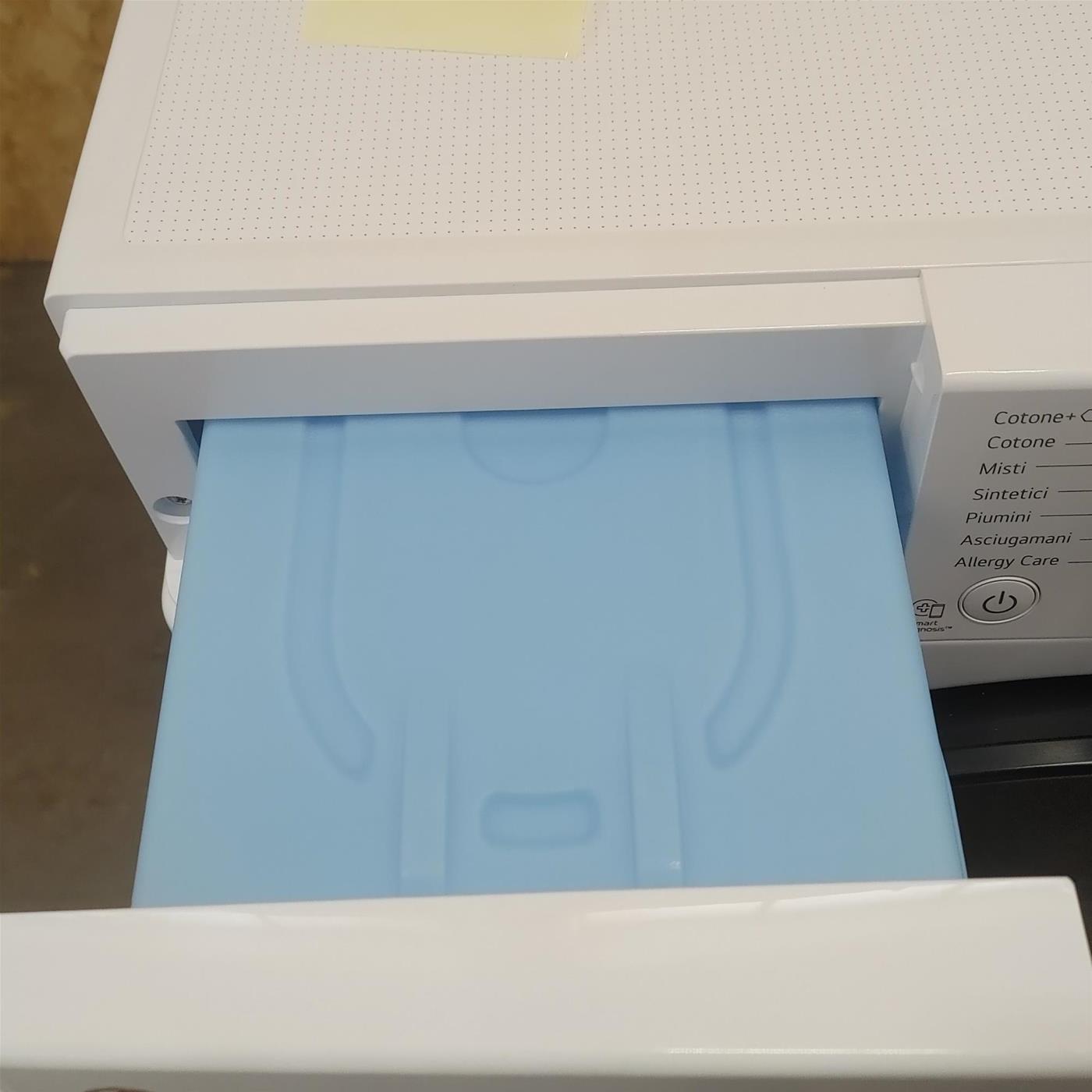 LG RH10V9AV4W asciugatrice Libera installazione Caricamento frontale 10 kg A+++ Bianco