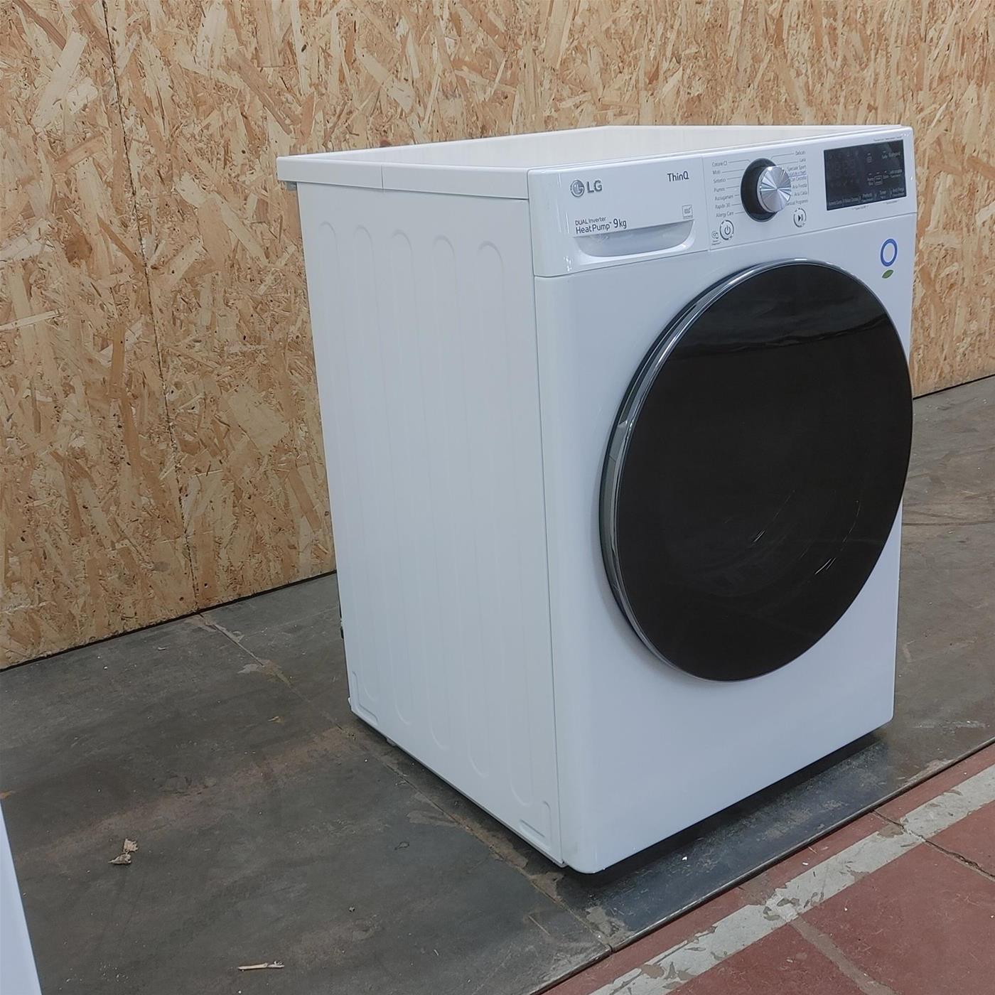 LG RC90V9AV2W Asciugatrice 9 kg Pompa di Calore Libera installazione Carica frontale A+++