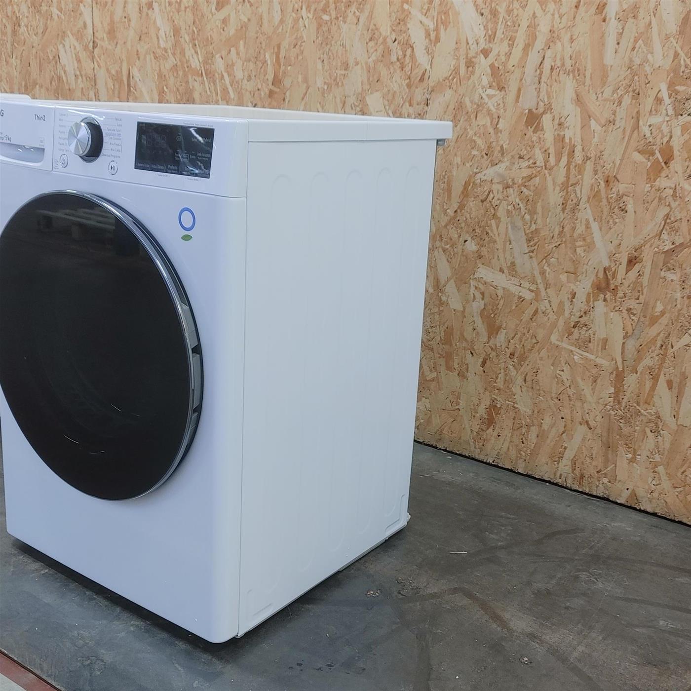 LG RC90V9AV2W Asciugatrice 9 kg Pompa di Calore Libera installazione Carica frontale A+++