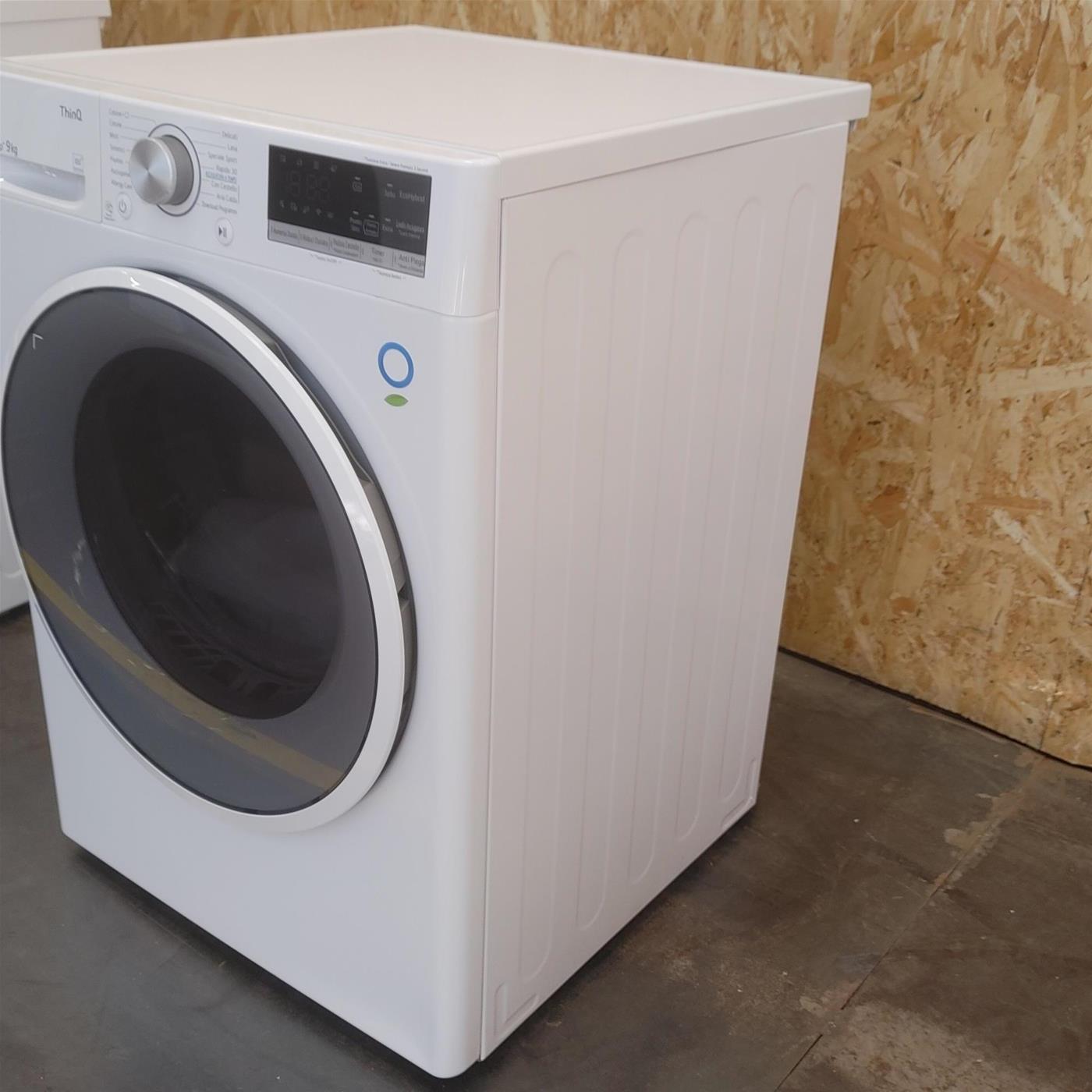 LG RH90V9AVHN asciugatrice Libera installazione Caricamento frontale 9 kg A+++ Bianco