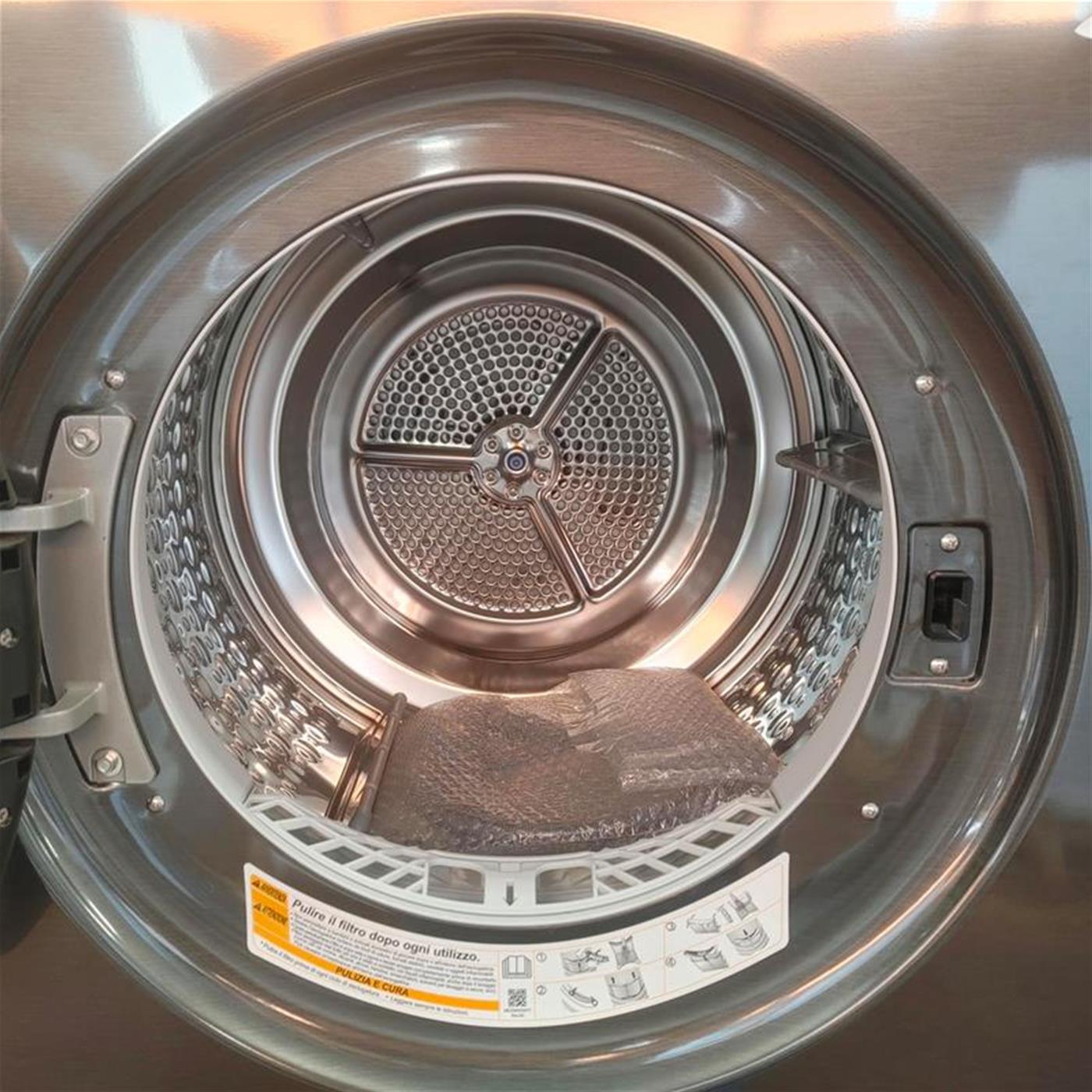 Lavasciuga LG WT1210BBF libera installazione Caricamento frontale Classe A