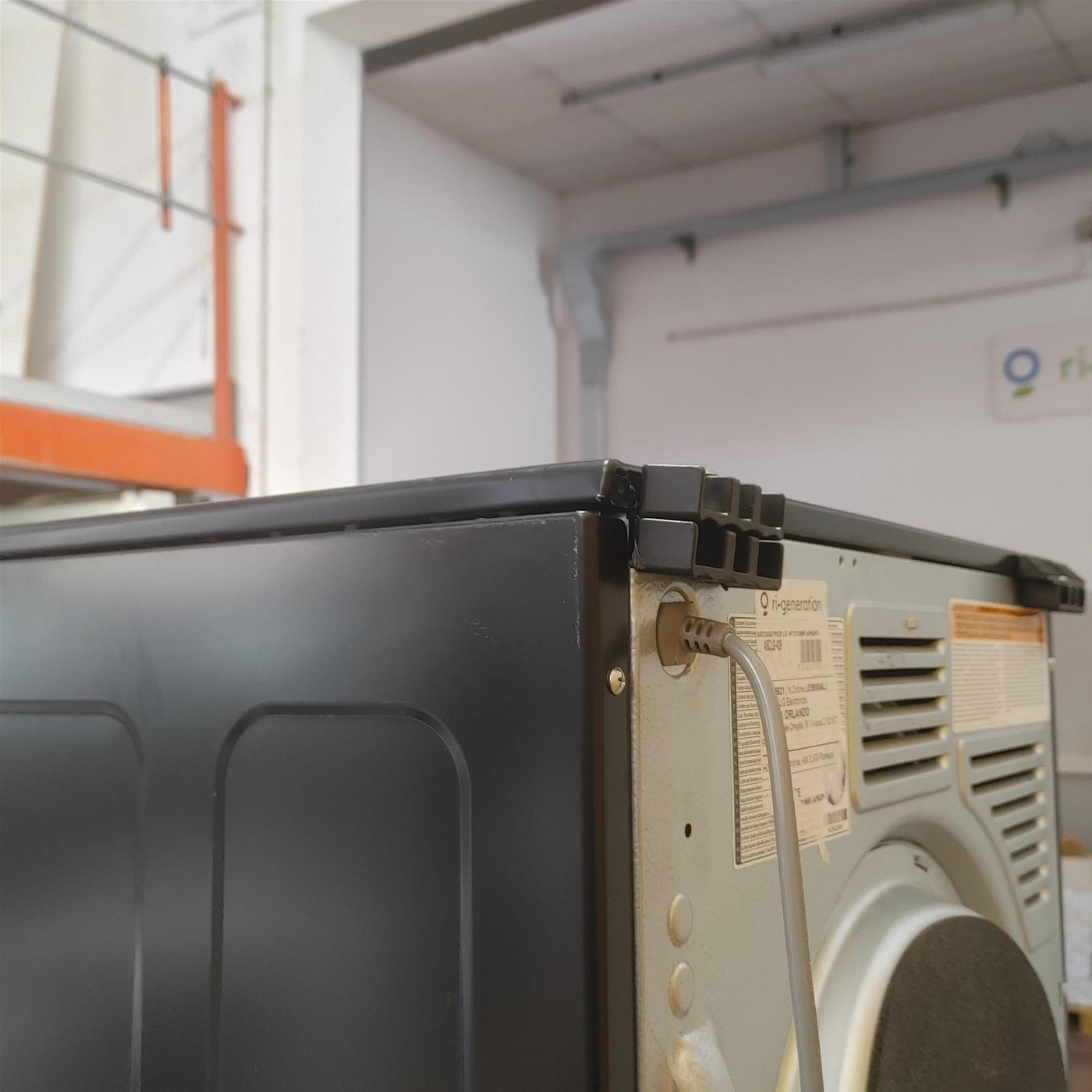 Lavasciuga LG WT1210BBF libera installazione Caricamento frontale Classe A