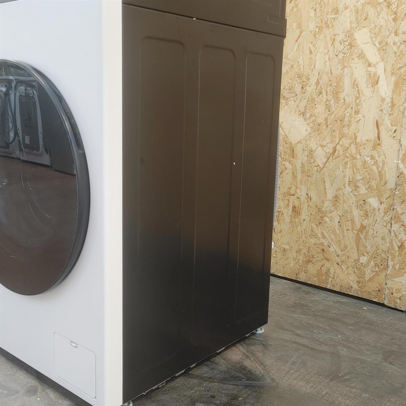 LG WT1210EGF lavatrice asciugatrice Libera installazione Carica frontale Verde, Bianco A