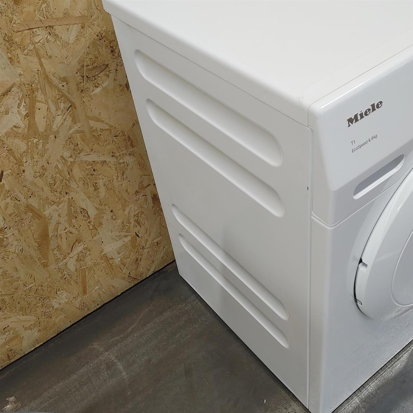 Miele TCC570WP asciugatrice Libera installazione Caricamento frontale 8 kg A+++