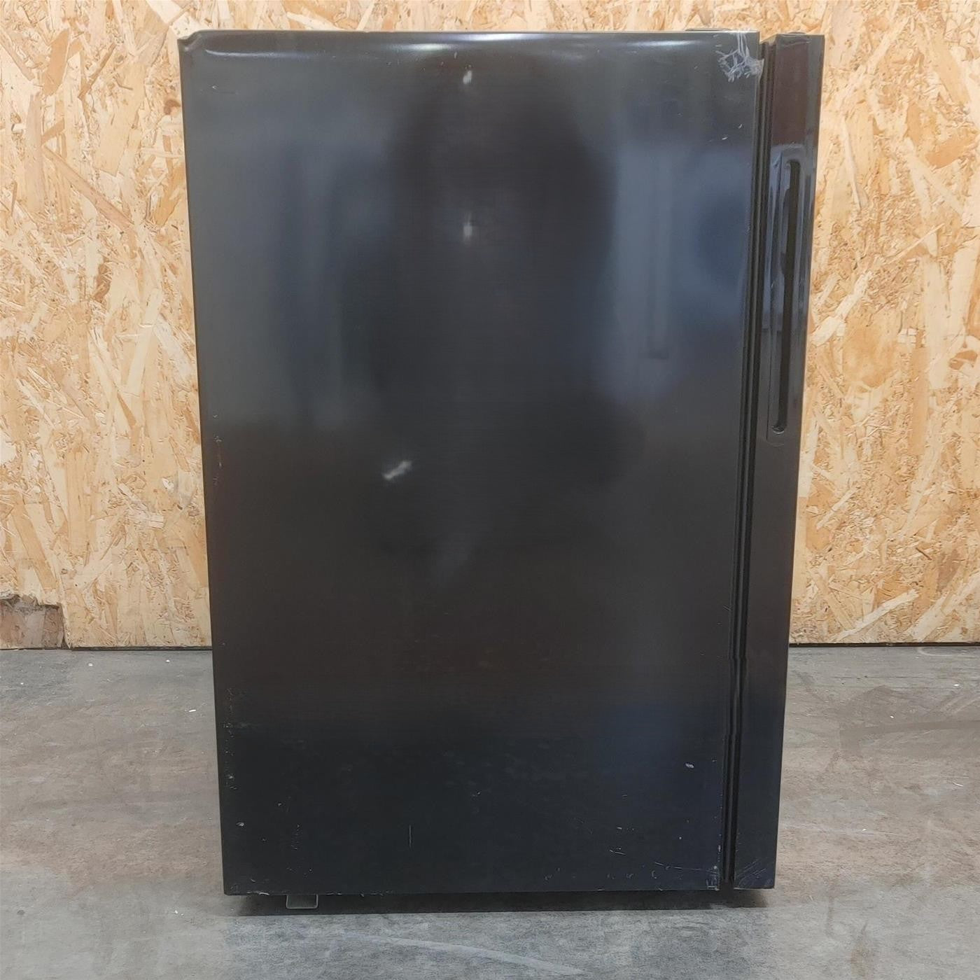 Cantinetta Vino Candy DiVino CWC 150 EM/N Libera installazione 41 bottiglie