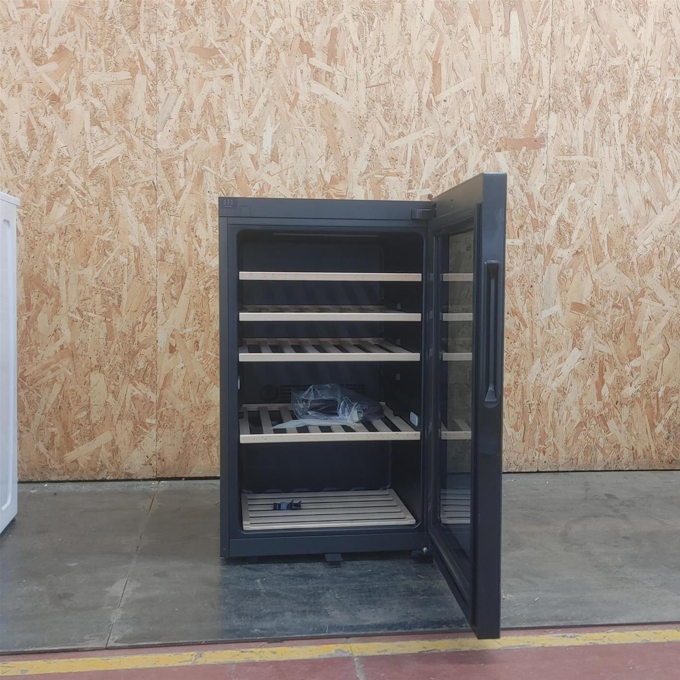 Cantinetta vino Haier Wine Bank 50 Serie 5 HWS49GA con compressore 49 bottiglie