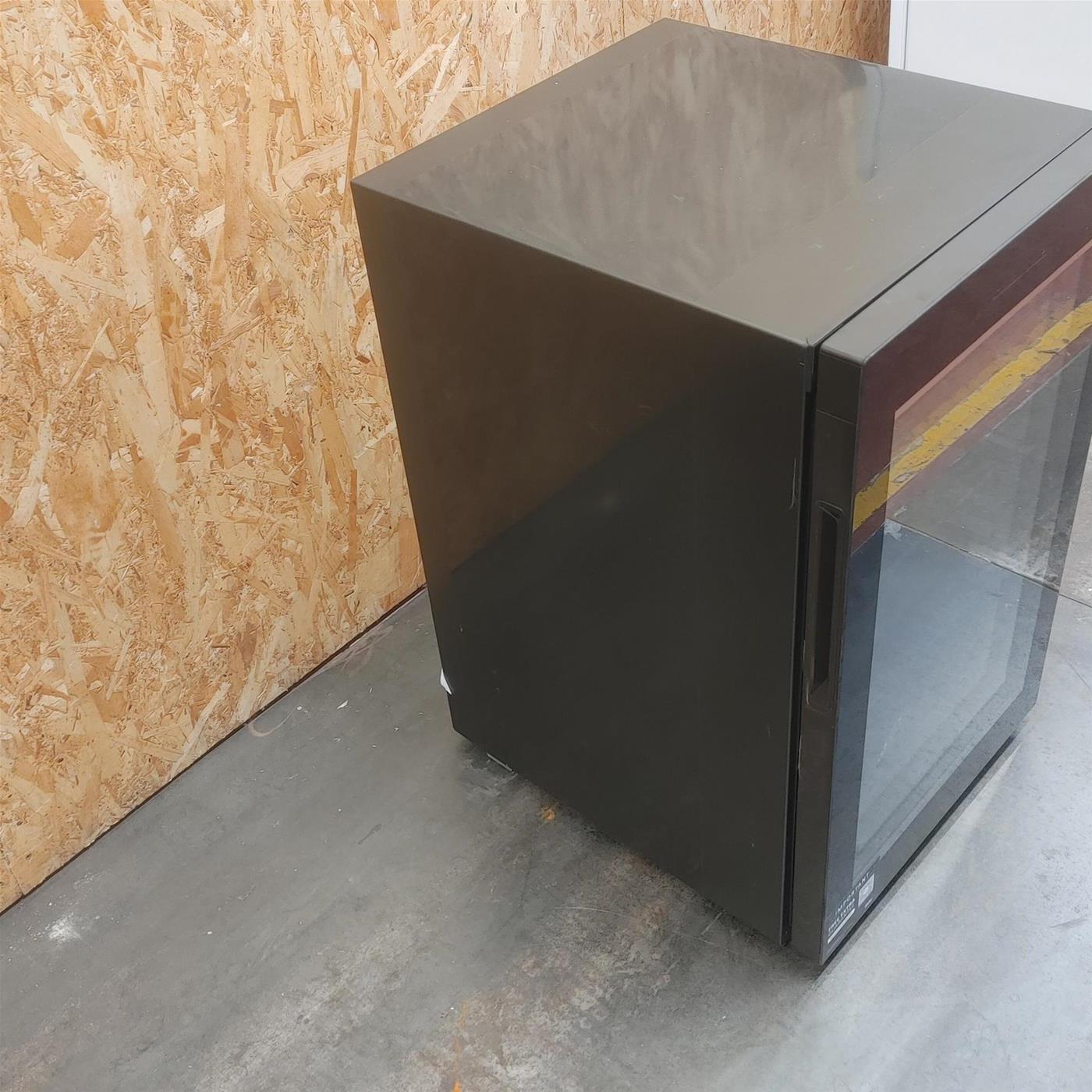 Cantinetta vino Haier Wine Bank 50 Serie 3 HWS49GAE Libera installazione 49 bottiglie