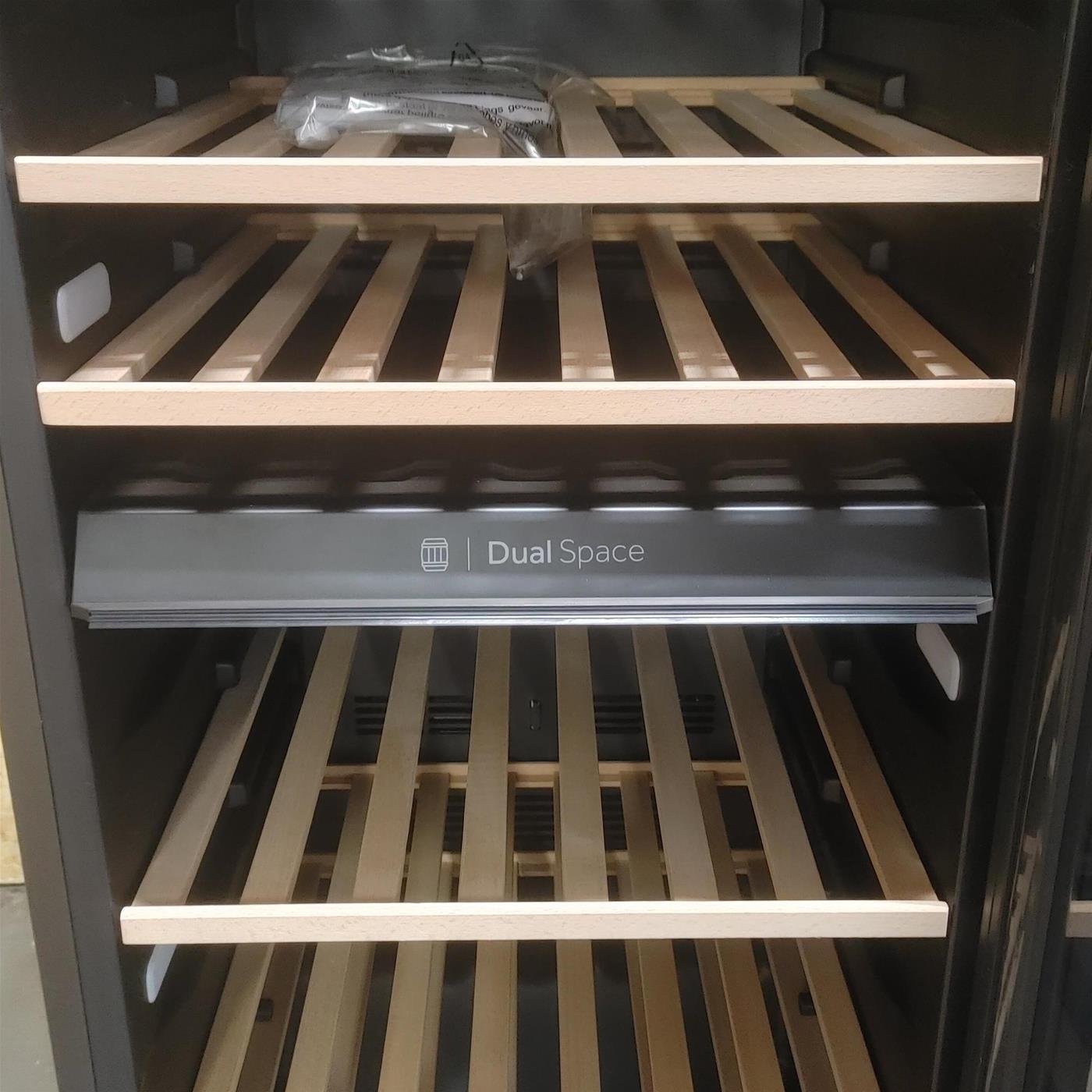 Haier Wine Bank 50 Serie 7 HWS77GDAU1 Cantinetta vino con compressore Libera installazione Nero 77 bottiglia/bottiglie