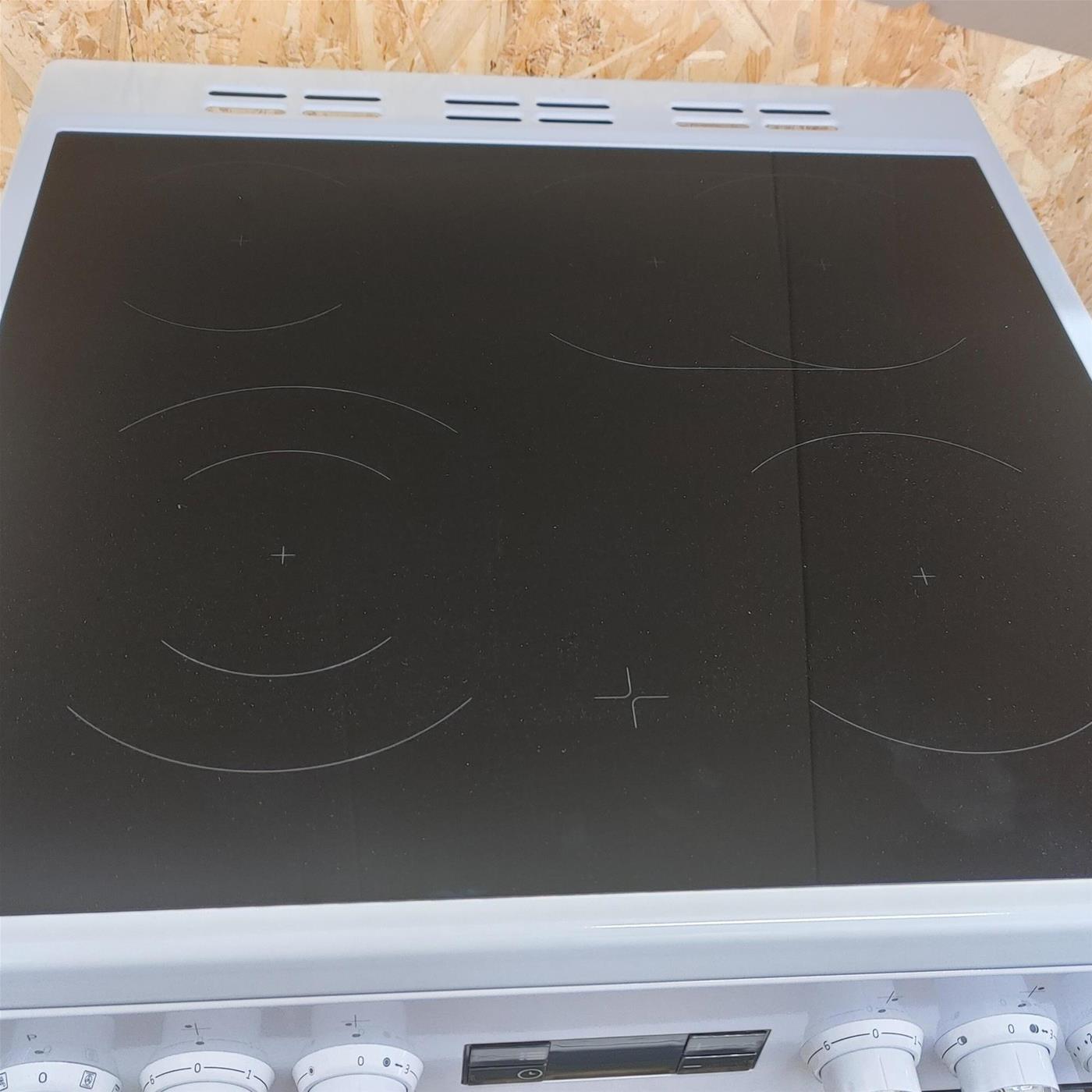 Cucina Beko FSM67320GWS Cucina a libera installazione Ceramica Bianco A