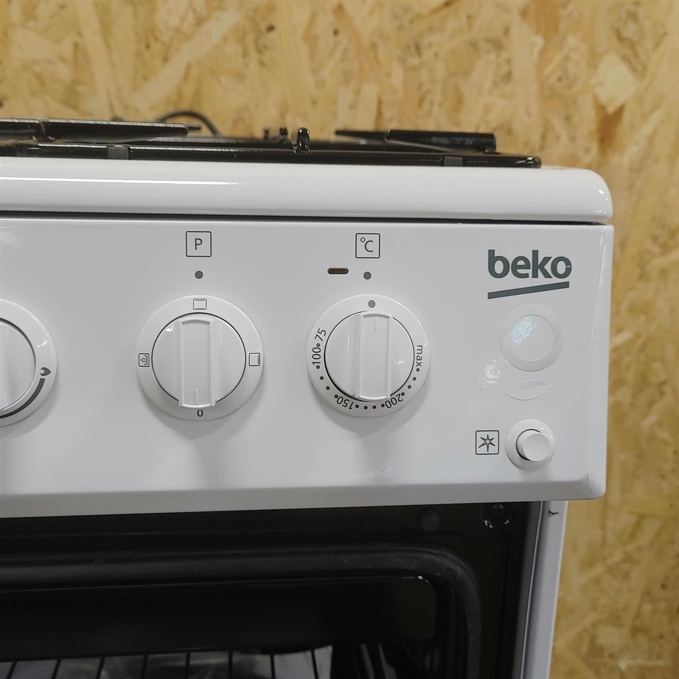 Cucina Beko CSS42014FW Cucina a libera installazione Gas Bianco B