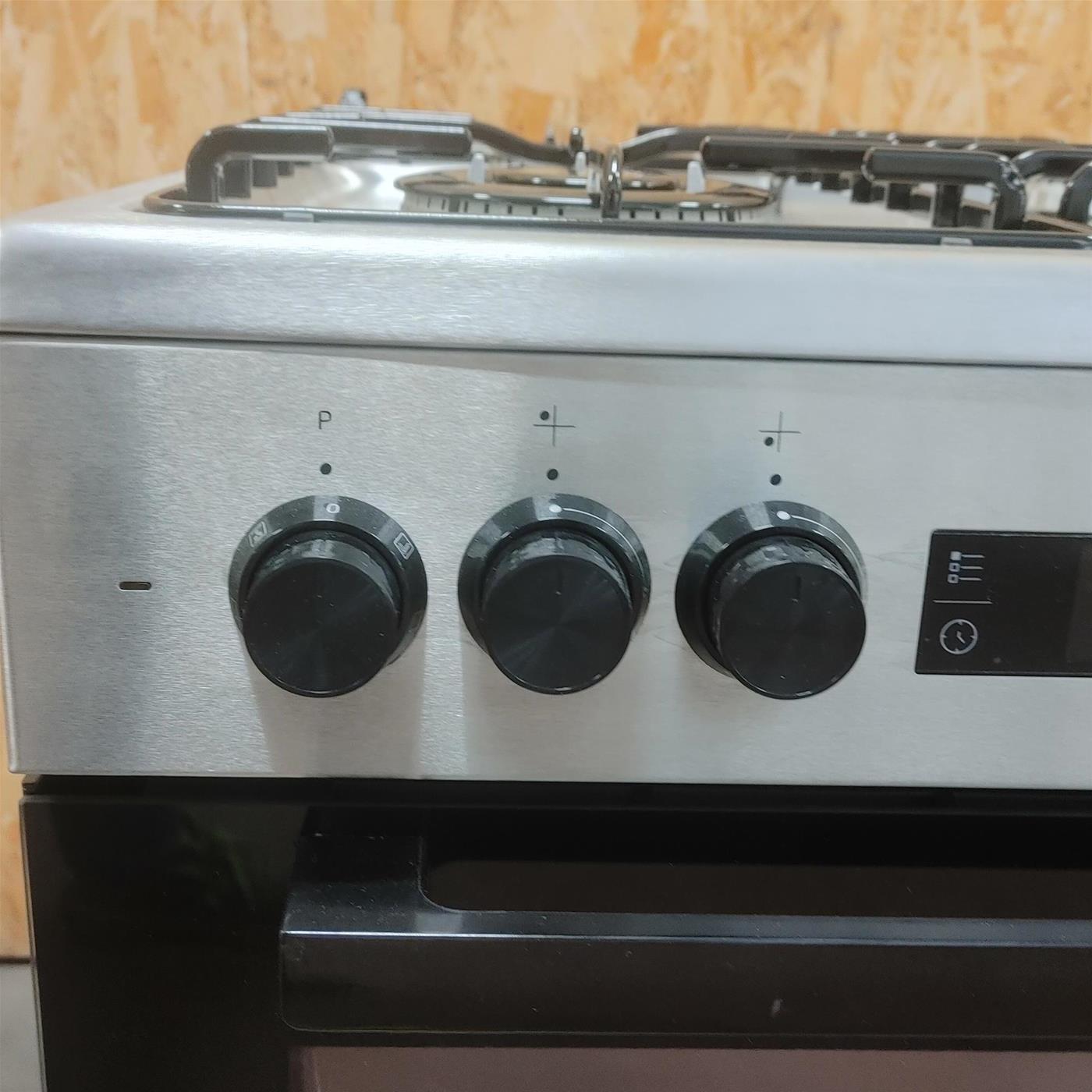 Cucina Beko FSE62110DXF a libera installazione Elettrica Gas