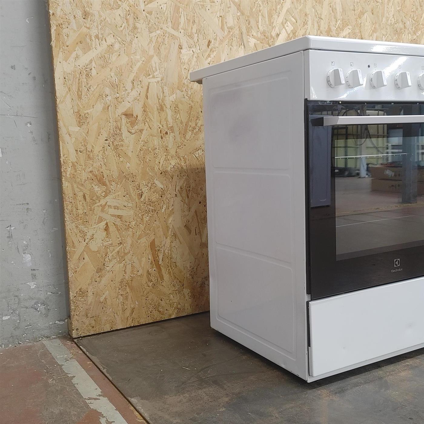 Electrolux Cucina elettrica con Forno Elettrico A 60x60 cm LKR620002X