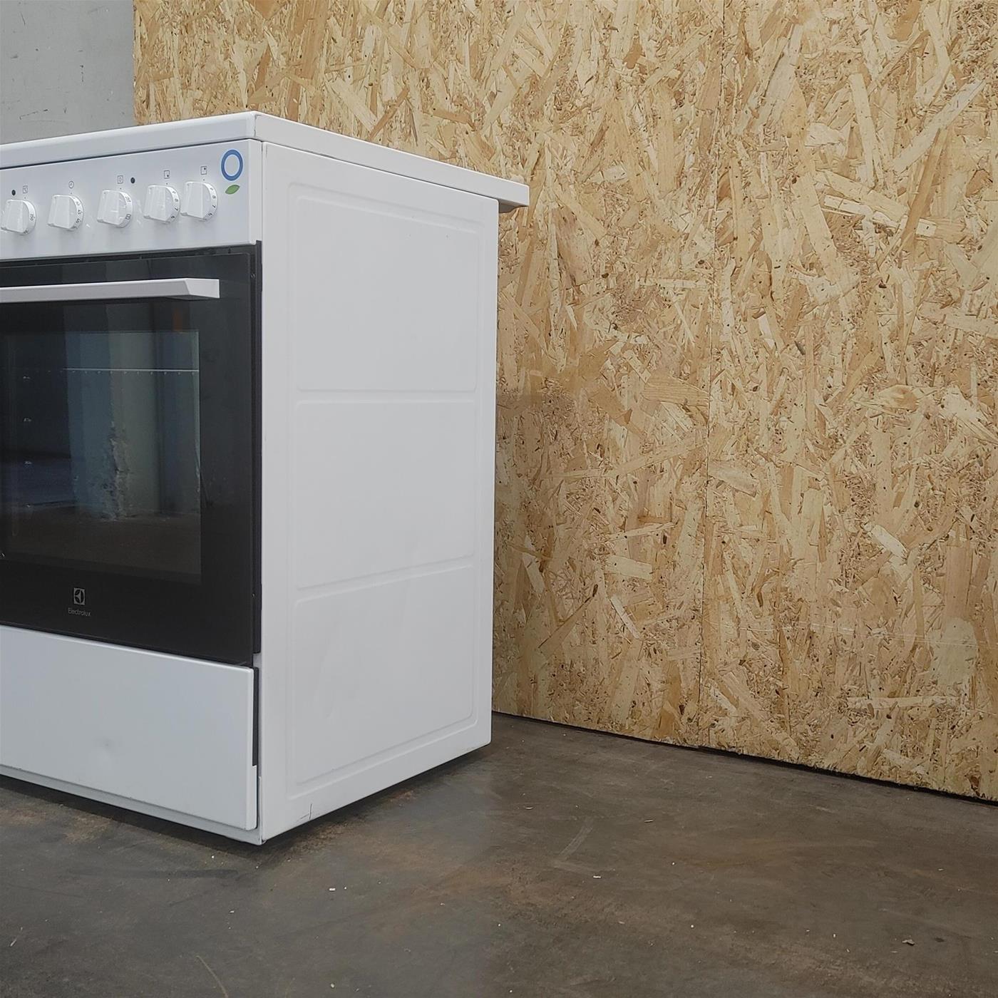 Electrolux Cucina elettrica con Forno Elettrico A 60x60 cm LKR620002X