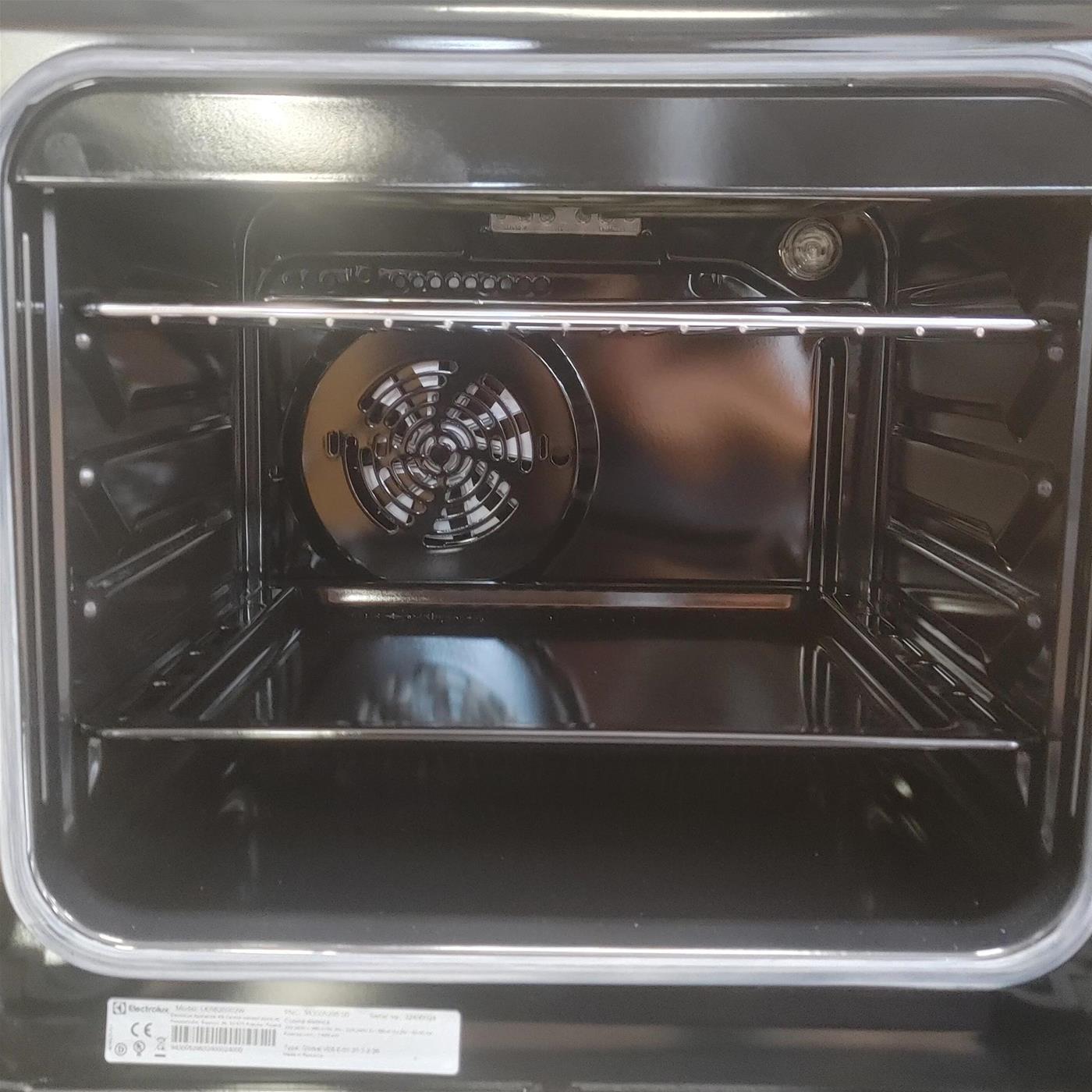 Electrolux Cucina elettrica con Forno Elettrico A 60x60 cm LKR620002X