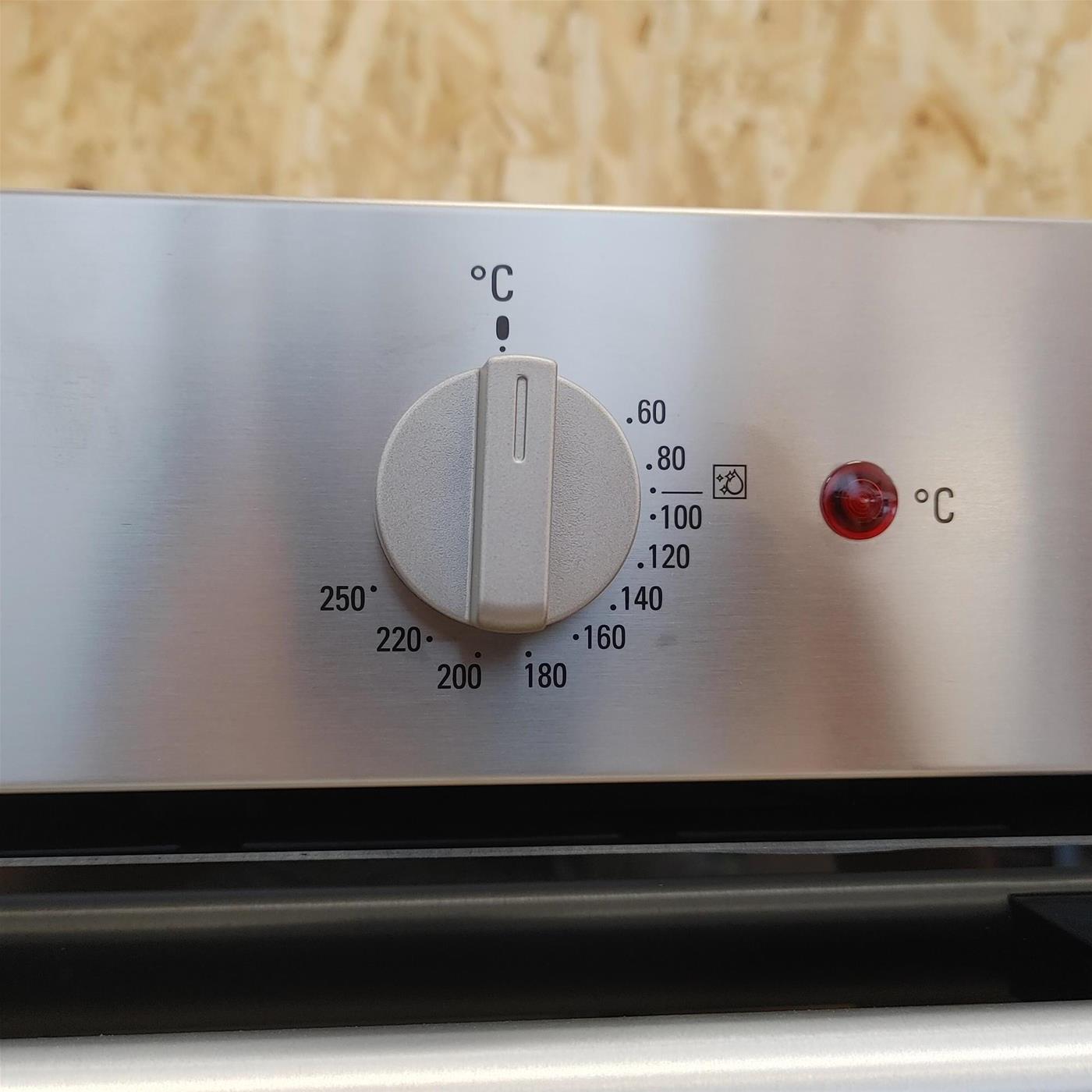 HOTPOINT ARISTON FA2530HIXHA Forno Elettrico da Incasso Multifunzione con Grill 66 Litri 60 cm Classe A colore Inox