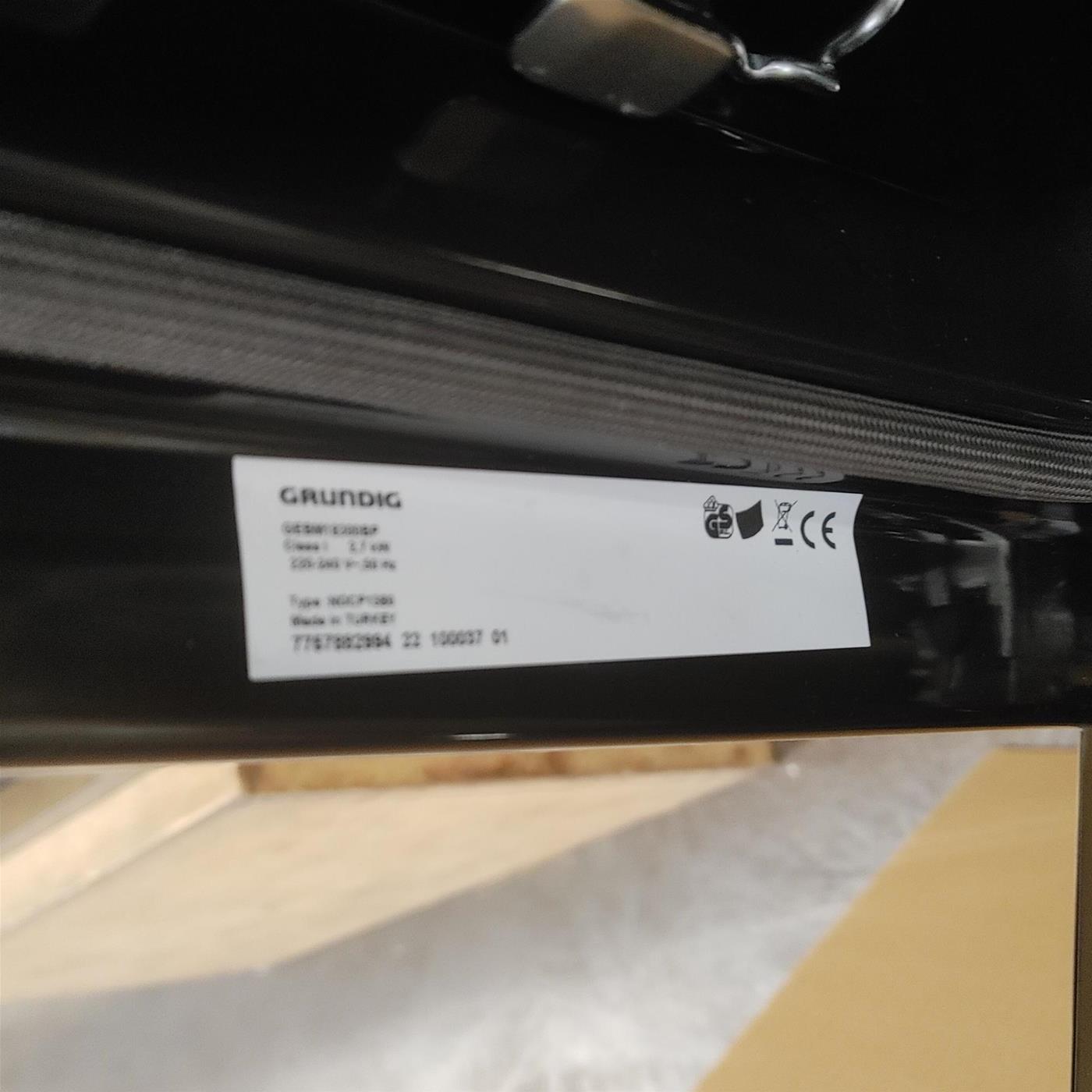 Forno multifunzione Grundig GEBM19300XC da 72 litri