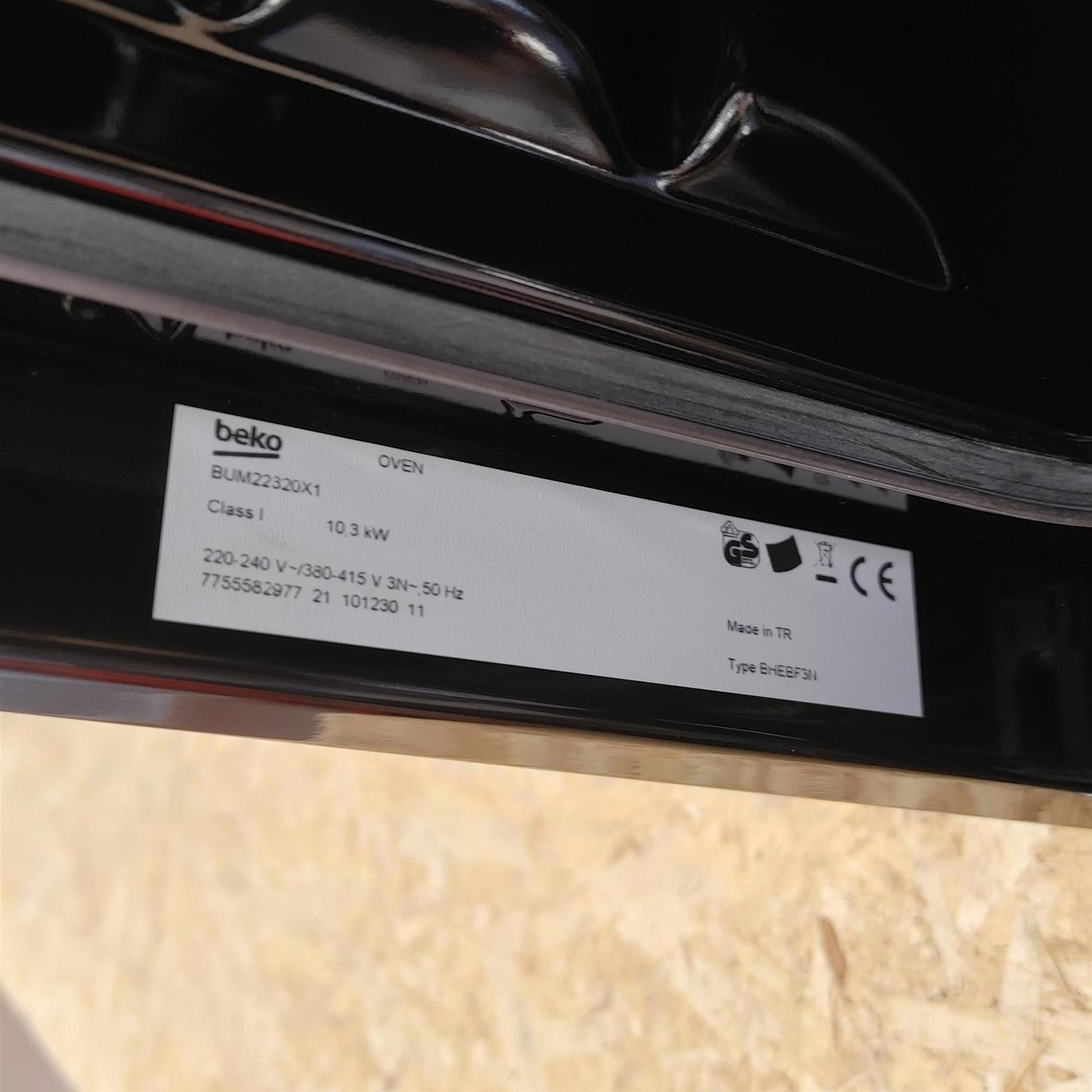 Beko BUM22320X1 set di elettrodomestici Forno e Piano cottura in vetroceramica