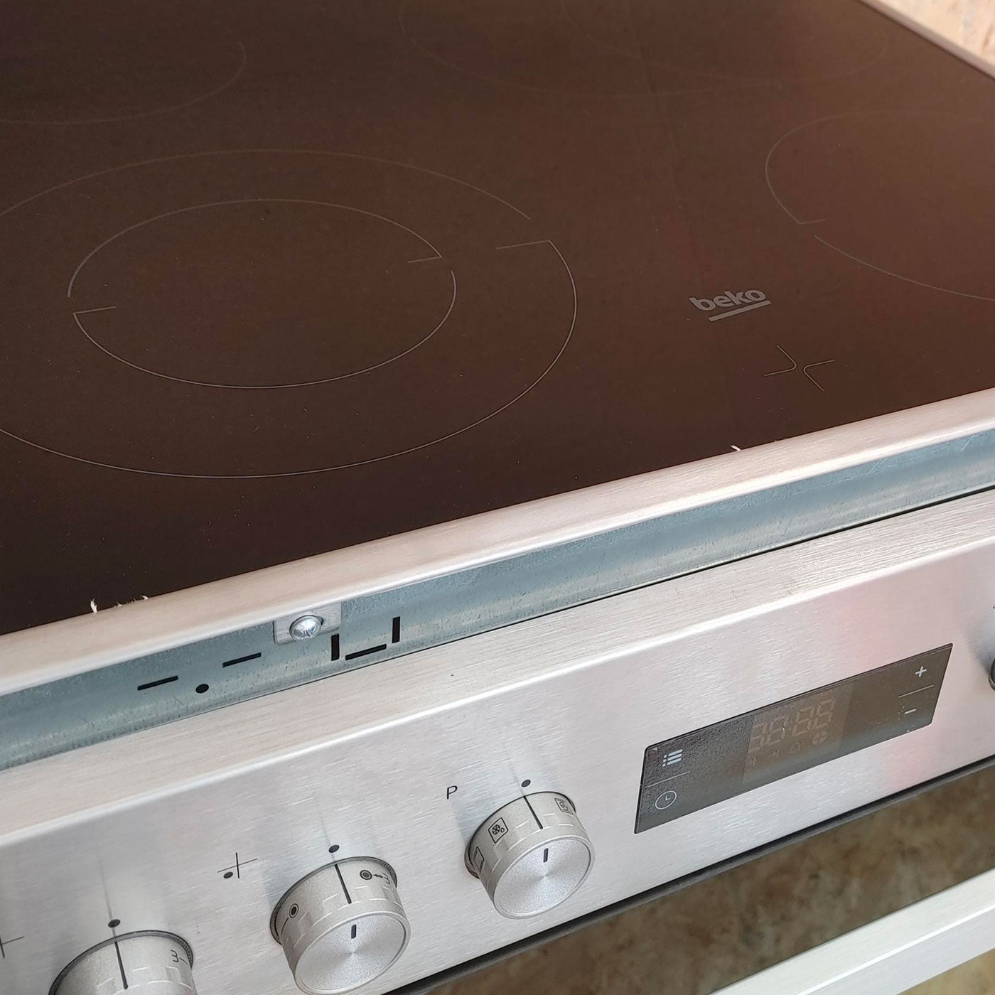 Beko BUM22323X1 set di elettrodomestici da cucina Ceramica Forno elettrico