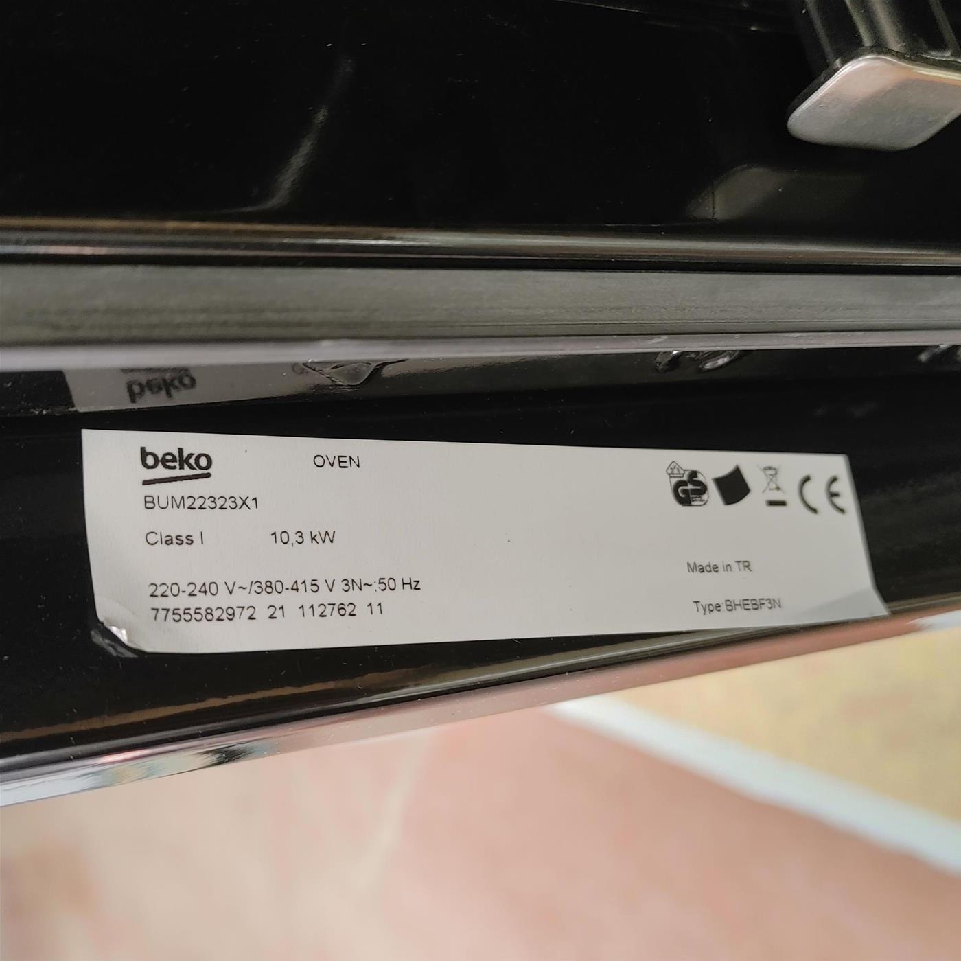 Beko BUM22323X1 set di elettrodomestici da cucina Ceramica Forno elettrico