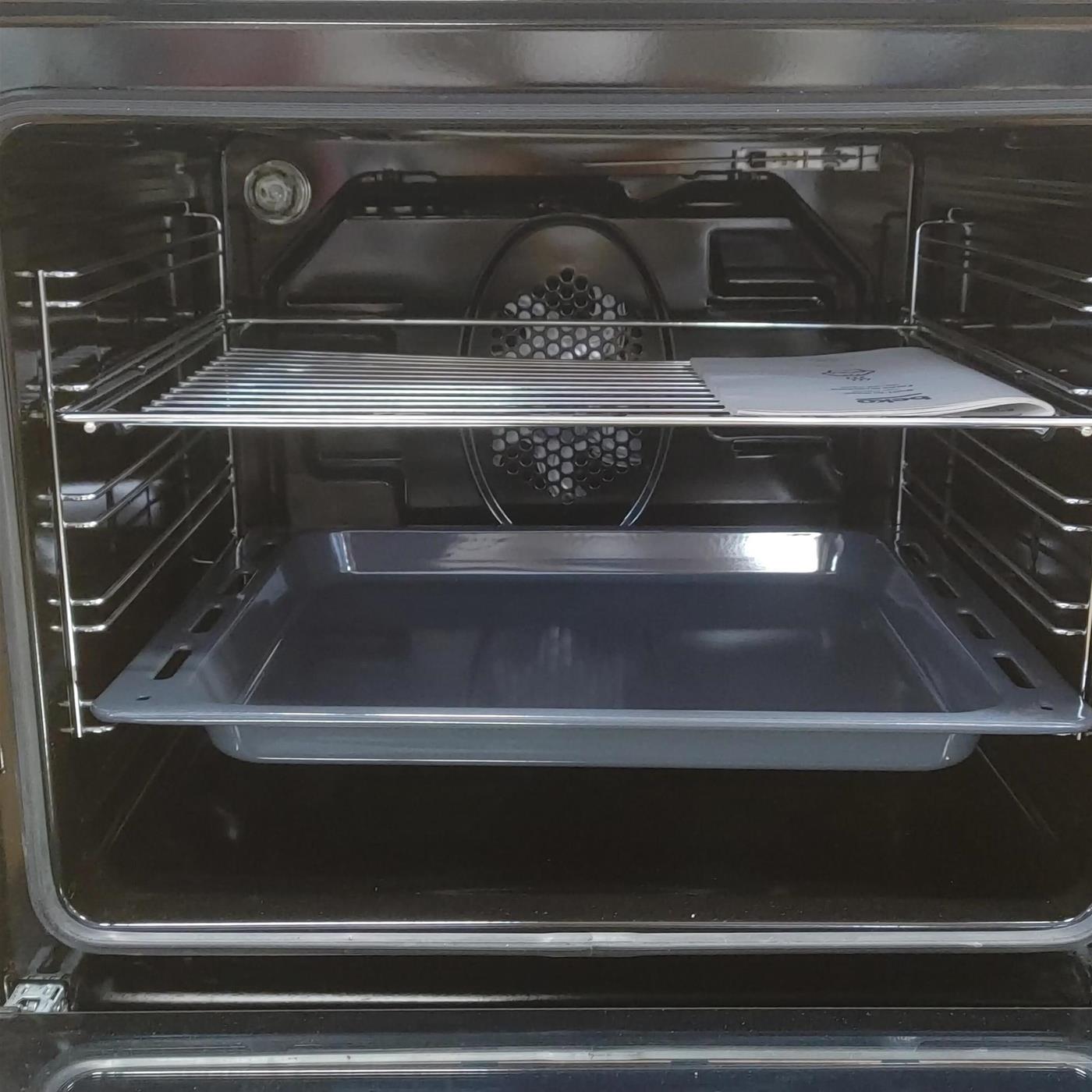 Beko BIE22101X 71 L 2400 W A Nero, Acciaio inossidabile