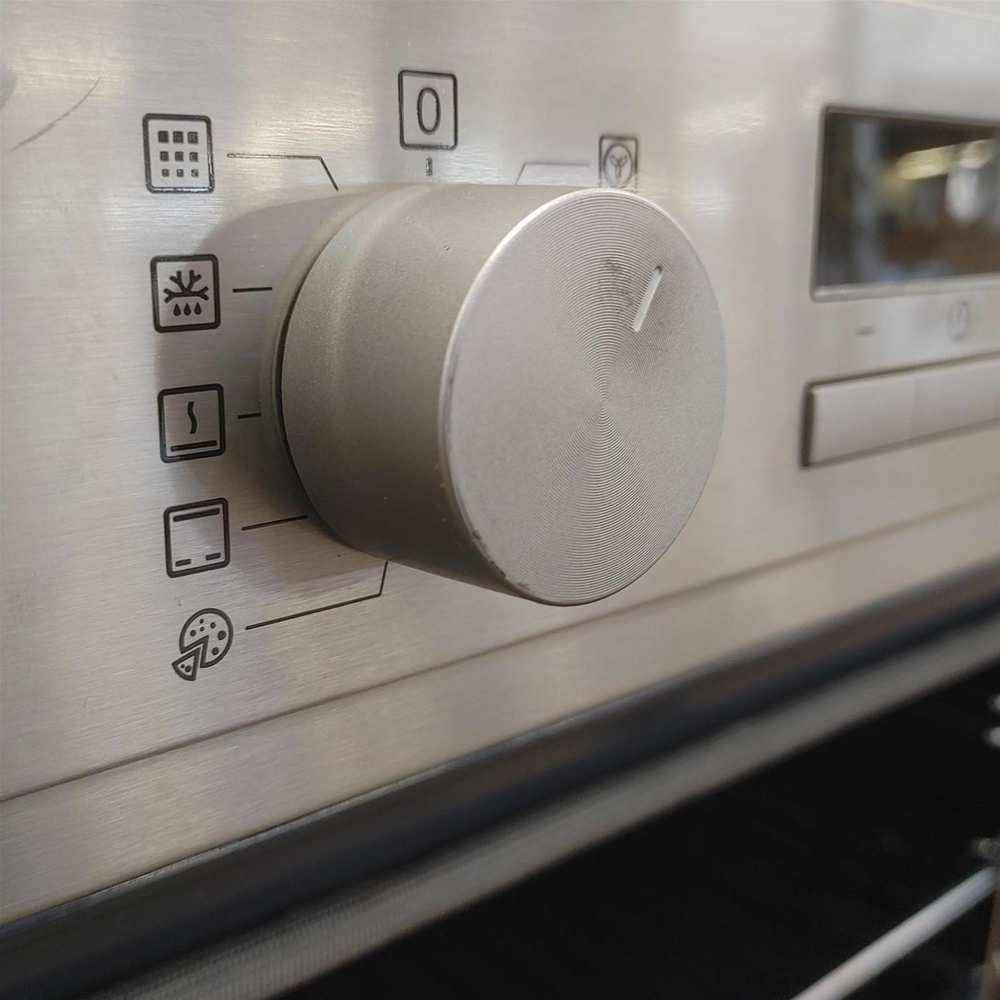 Electrolux EOF4P04X 72 L A+ Acciaio inossidabile