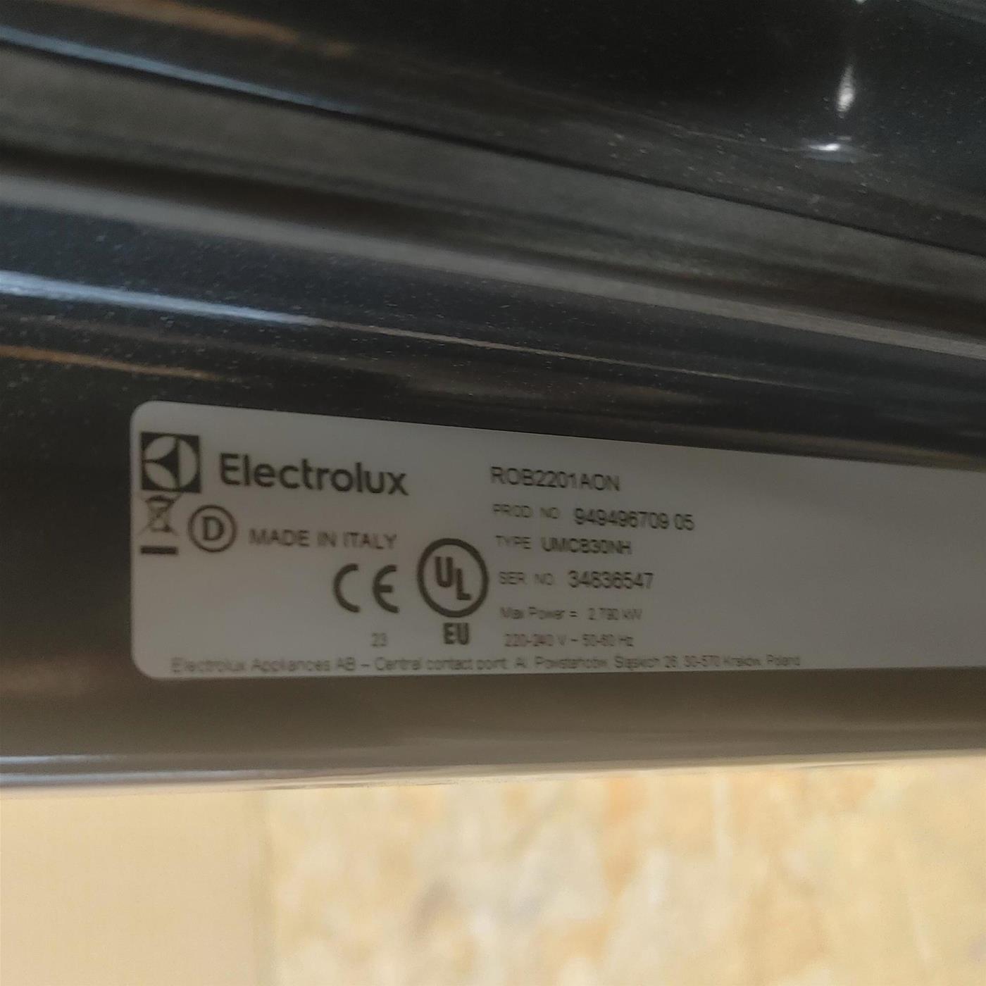 Forno elettrico Electrolux ROB2201AON