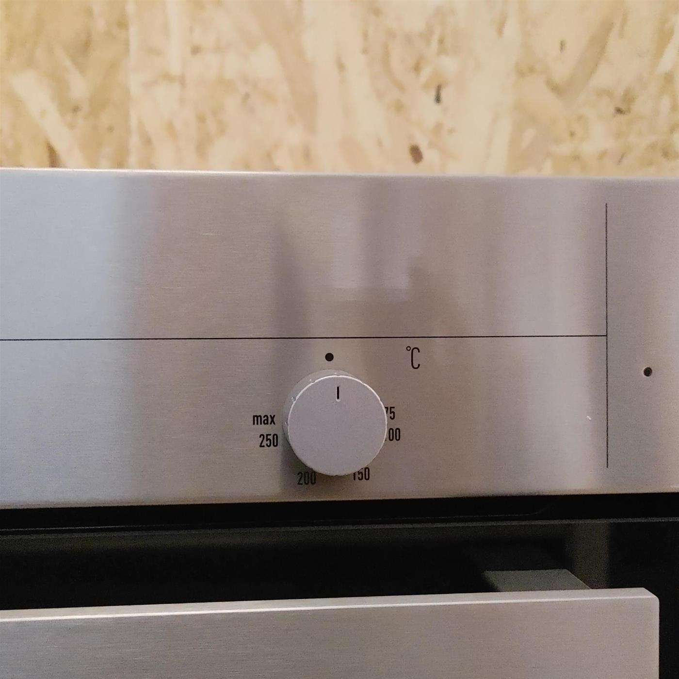 Grundig GEBC11000X forno statico con ventilazione tangenziale