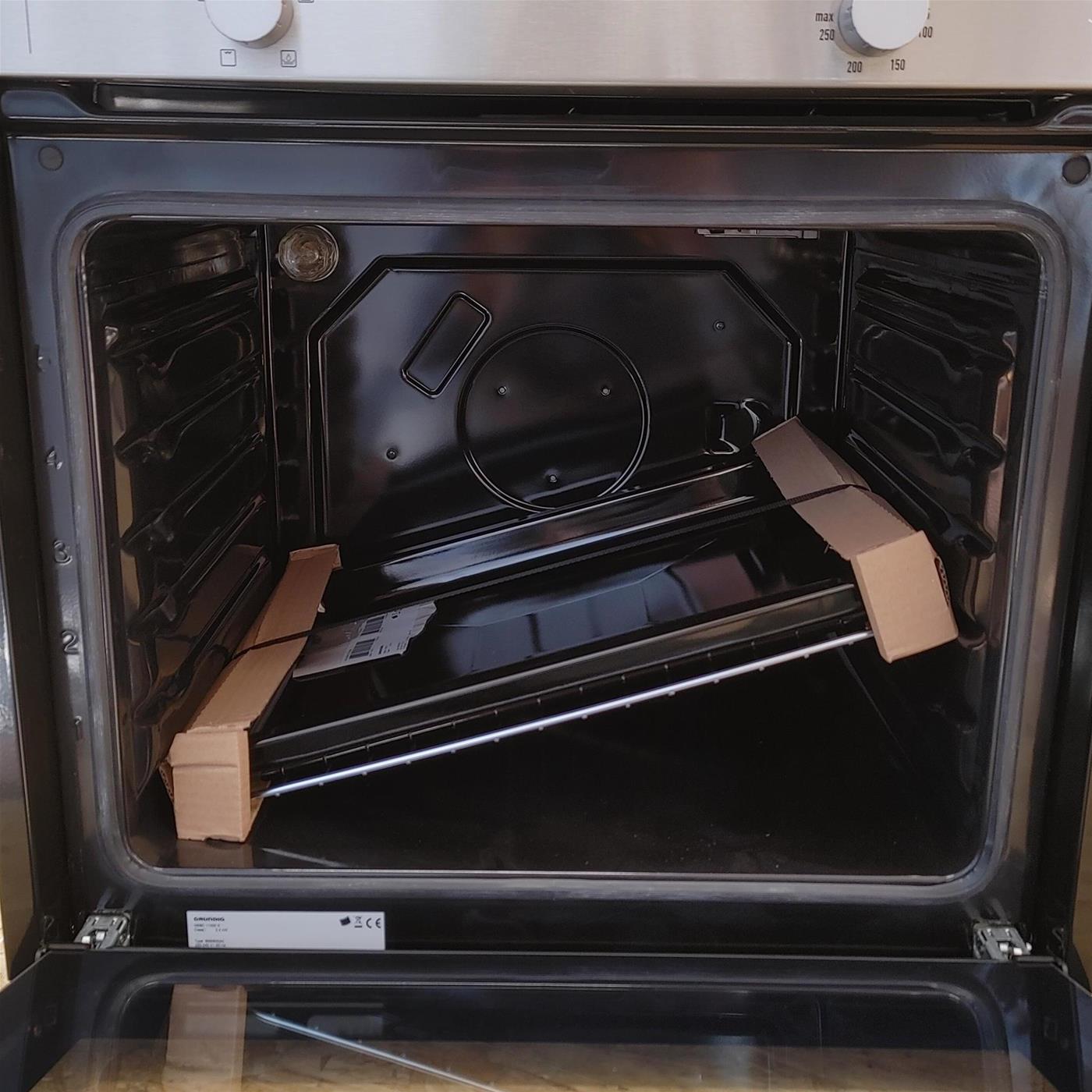 Grundig GEBC11000X forno statico con ventilazione tangenziale