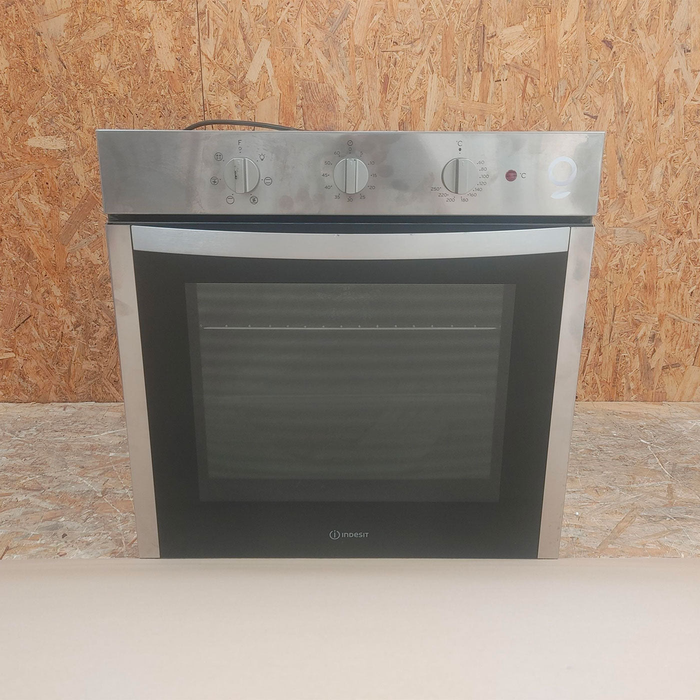 Forno elettrico Indesit IFW5530IX