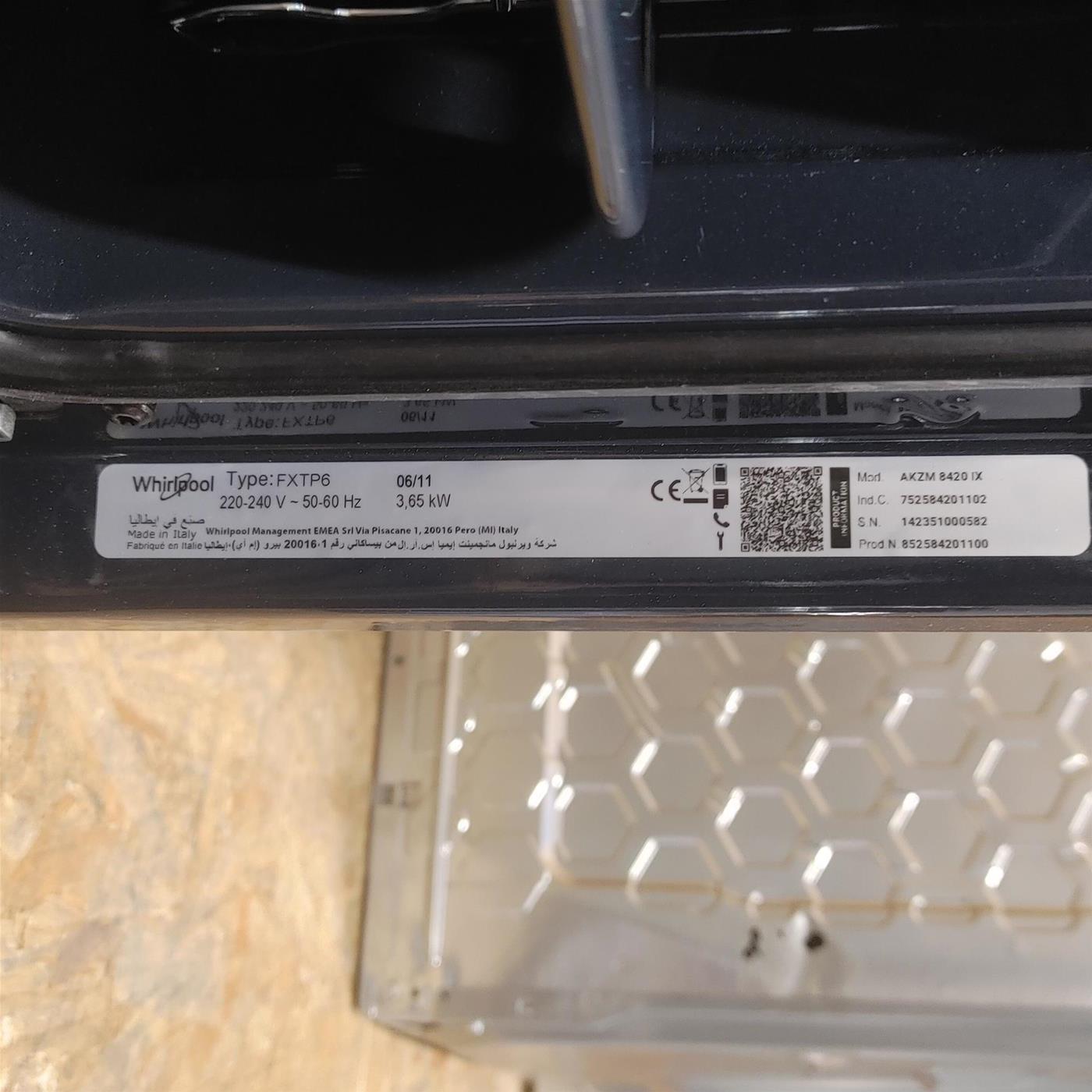 Whirlpool Absolute AKZM 8420 IX 73 L 3650 W A+ Acciaio inossidabile