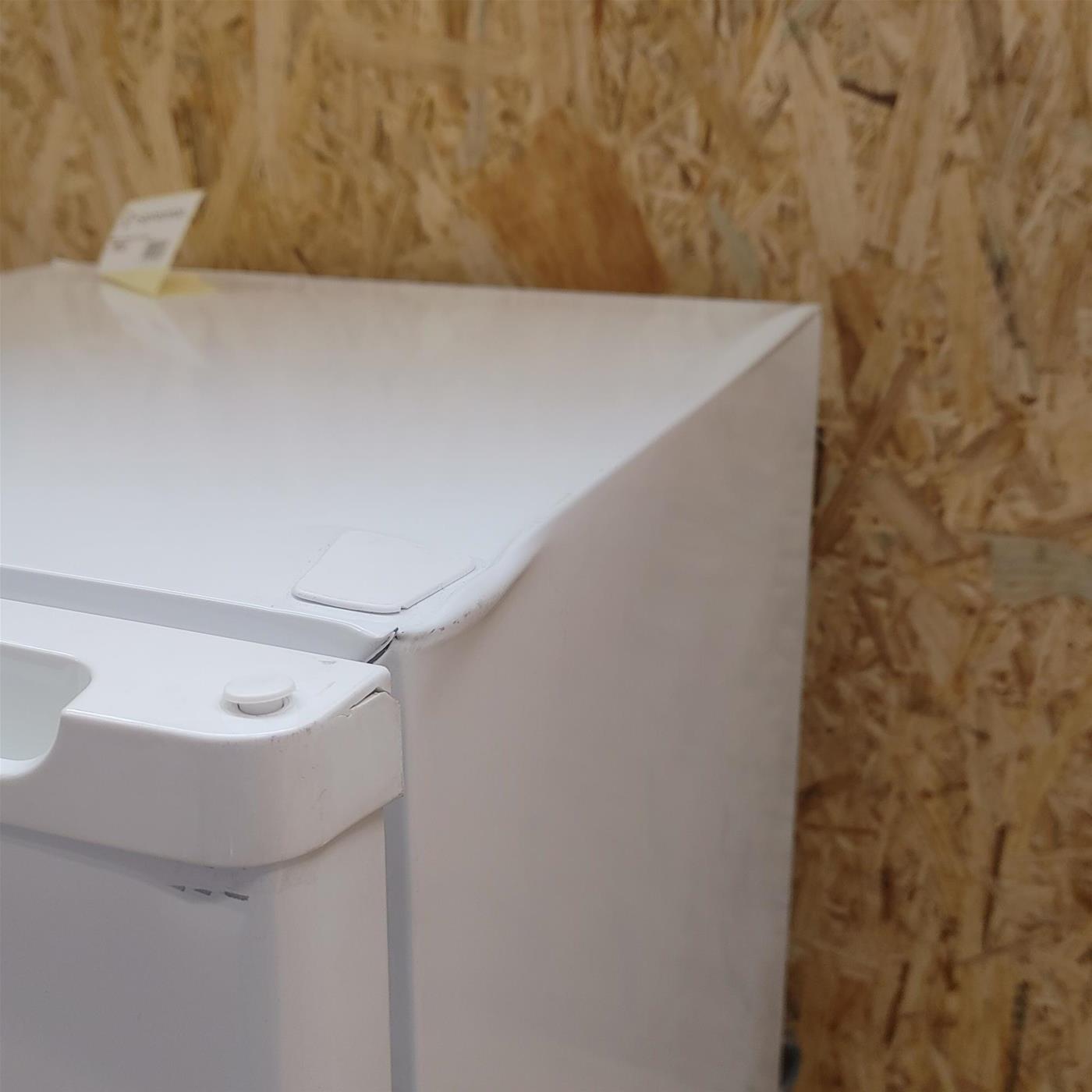 Candy Comfort CFU 050 EN congelatore Verticale Libera installazione 33 L F Bianco