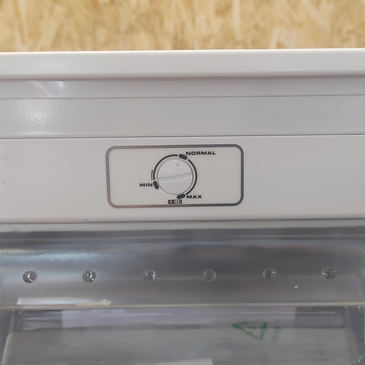 Candy Comfort CCTUS 544WHN Congelatore verticale Libera Installazione 91 LE Bianco