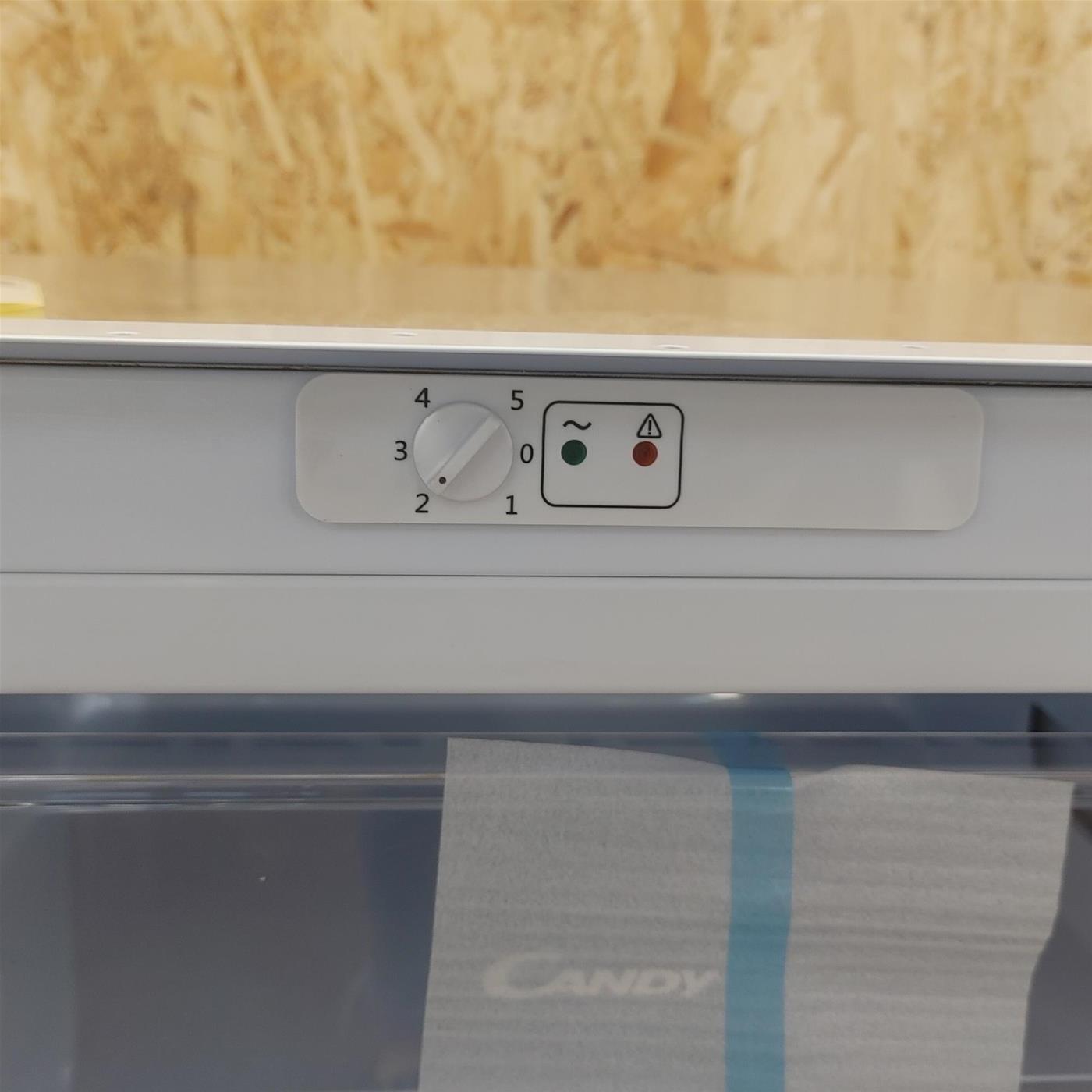 Congelatore Candy CFU 135 NE Congelatore verticale Da incasso 95 L Bianco