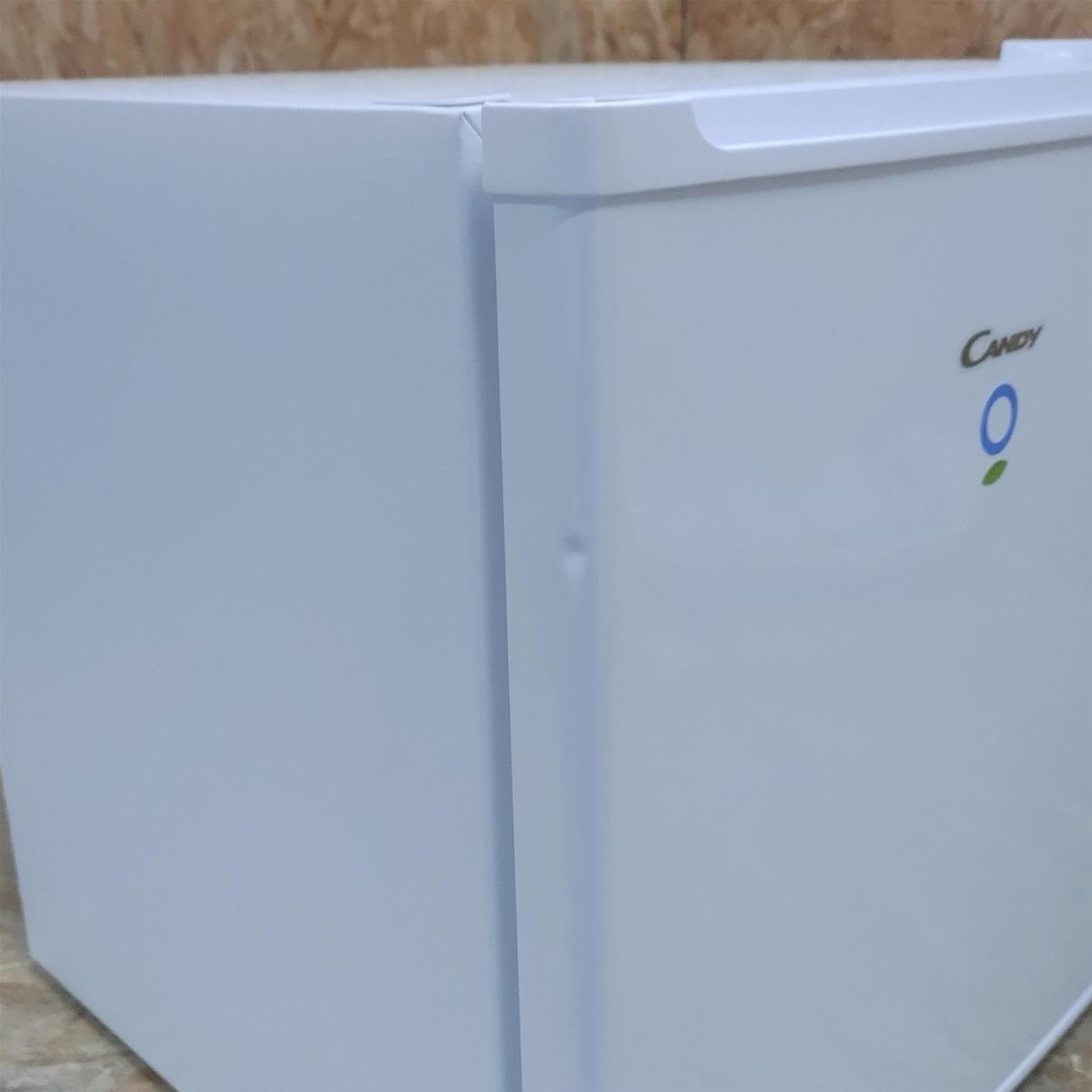 Candy Comfort CFU 050 EN Congelatore verticale Libera installazione 33 LF Bianco