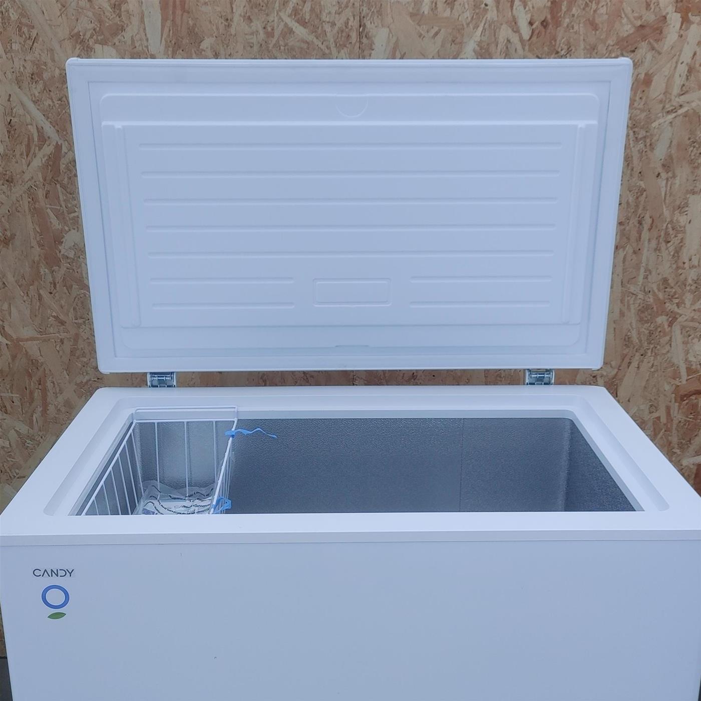 Congelatore a pozzo Candy CCHH 200  194 L