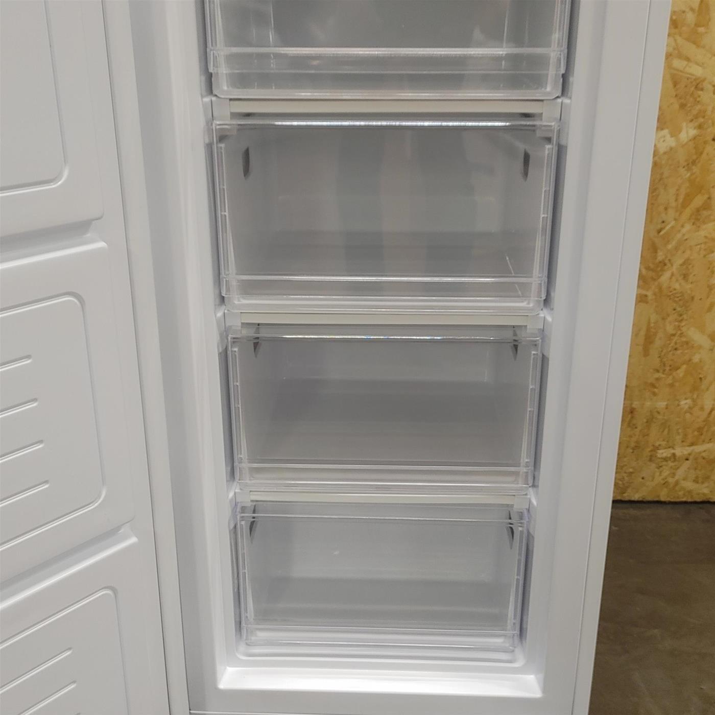 Congelatore verticale Candy CUS518EW Da incasso 204 L