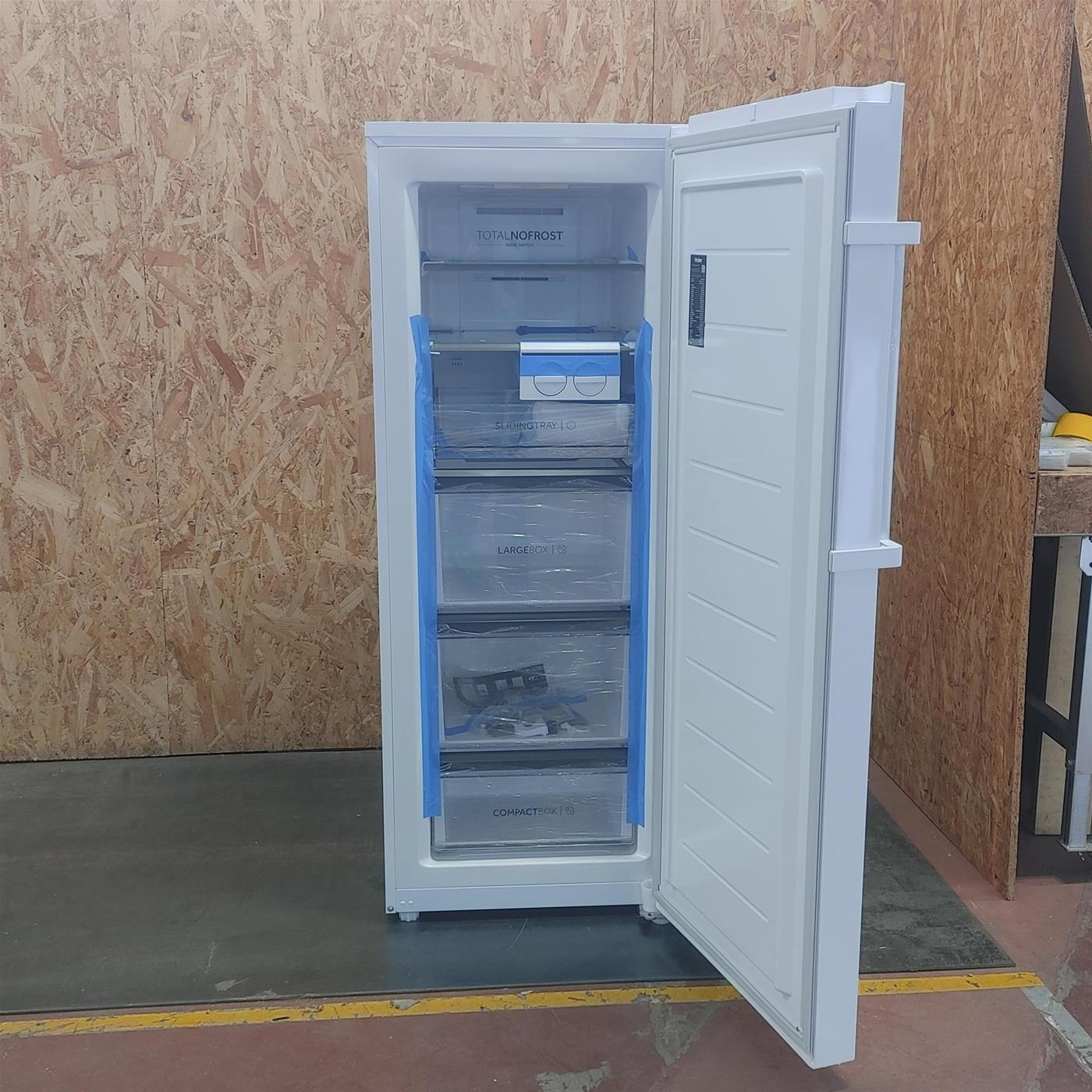 Congelatore Haier H4F226WDH1 verticale Libera installazione 226 L