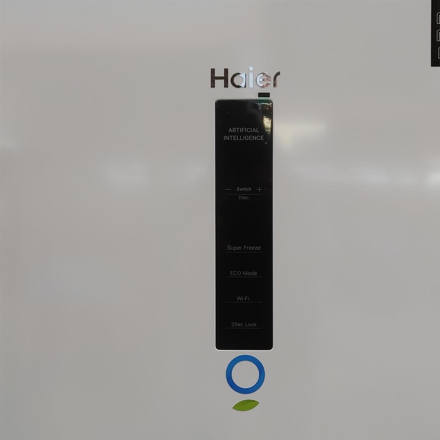 Congelatore Haier H4F226WDH1 verticale Libera installazione 226 L